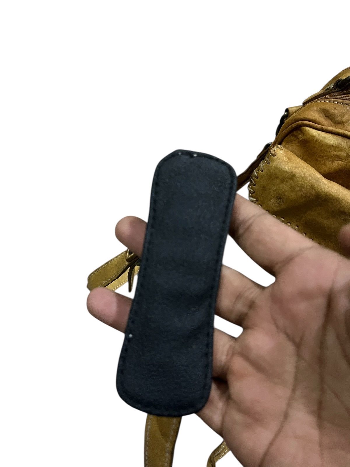 Japanese Brand Vintage cross body bag leather baseball glove leather Size ONE SIZE - 13 Thumbnail