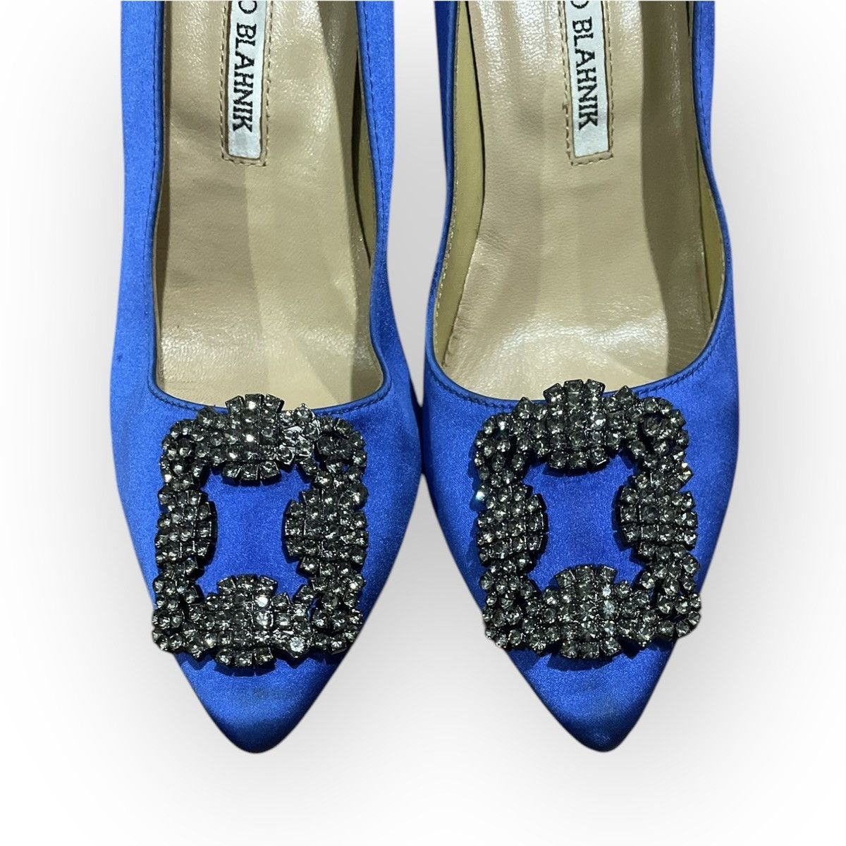 Manolo Blahnik Manolo Blahnik Hangisi 90 Heels Size US 7 / IT 37 - 2 Thumbnail