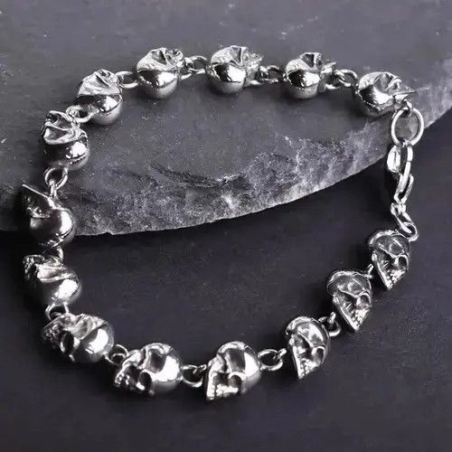 Jewelry Skulls 💀 Bracelet Size ONE SIZE - 4 Thumbnail