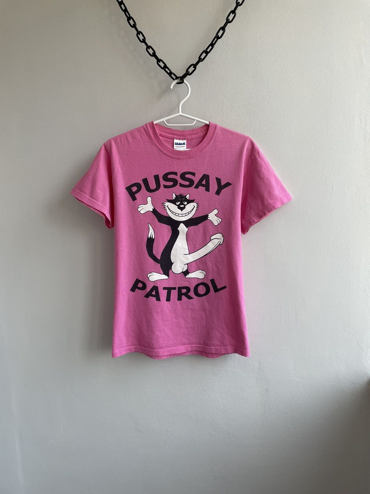 Gildan RARE pussay patrol Vintage big gay Andy t shirt Tee Merch Size US S / EU 44-46 / 1 - 1 Thumbnail