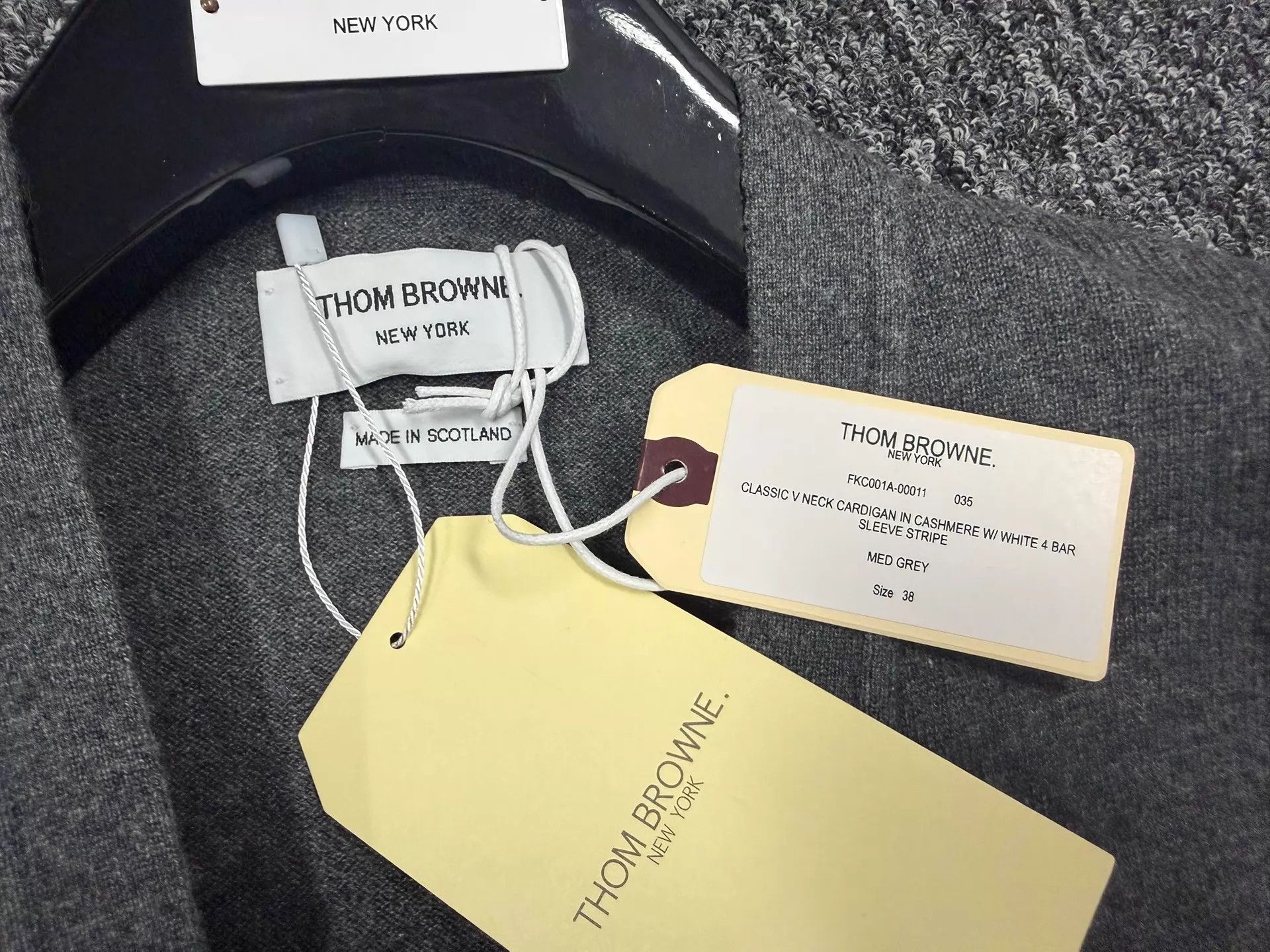 Thom Browne Thom Browne Women's 4-Bar Cashmere Cardi Mid Gray Size38 Size XS / US 0-2 / IT 36-38 - 4 Thumbnail