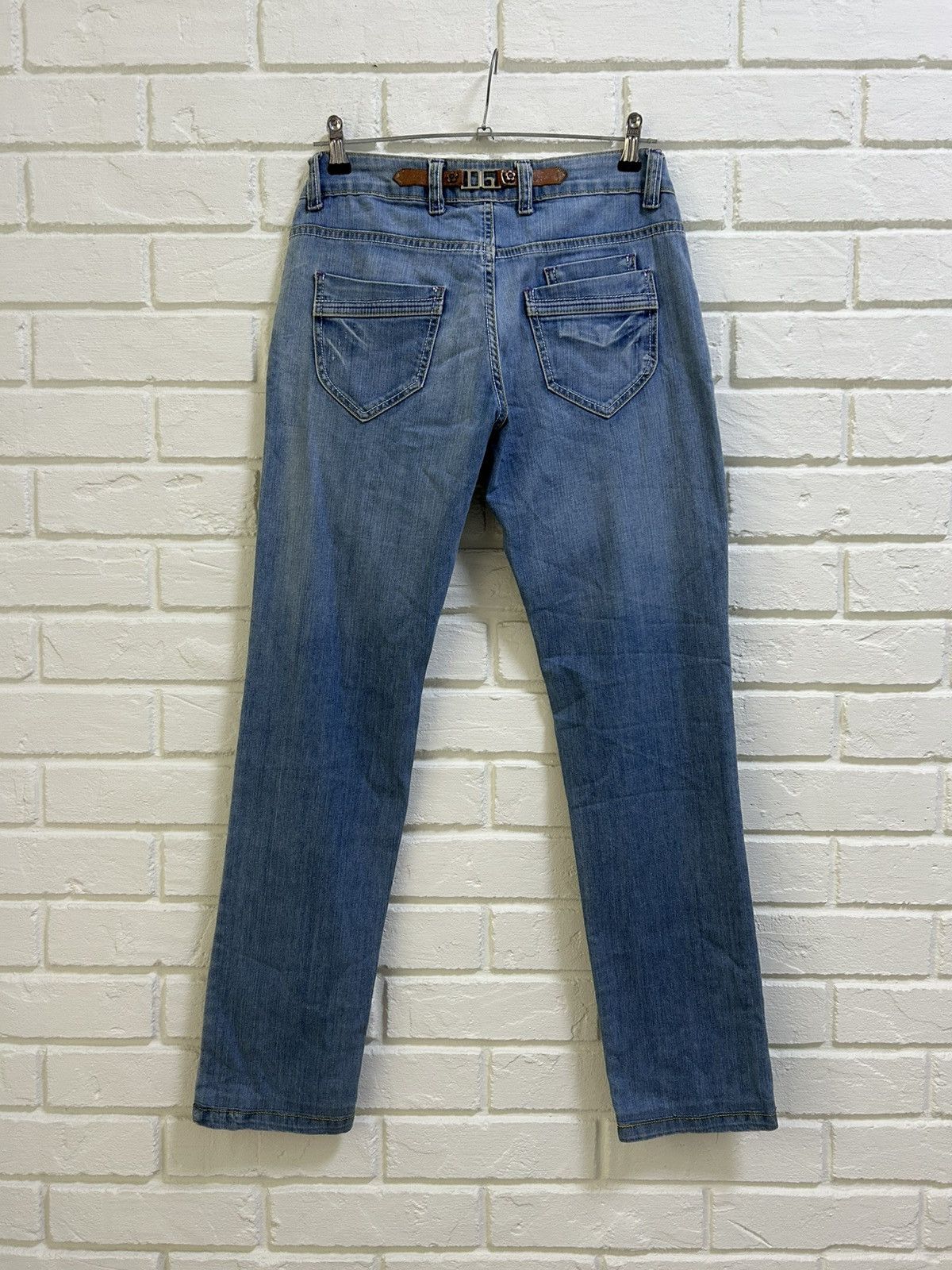 パンツ 00s dolce&gabbana buckle back denim Dolce & Gabbana Vintage 90s Dolce & Gabbana D&G Logo Back Buckle