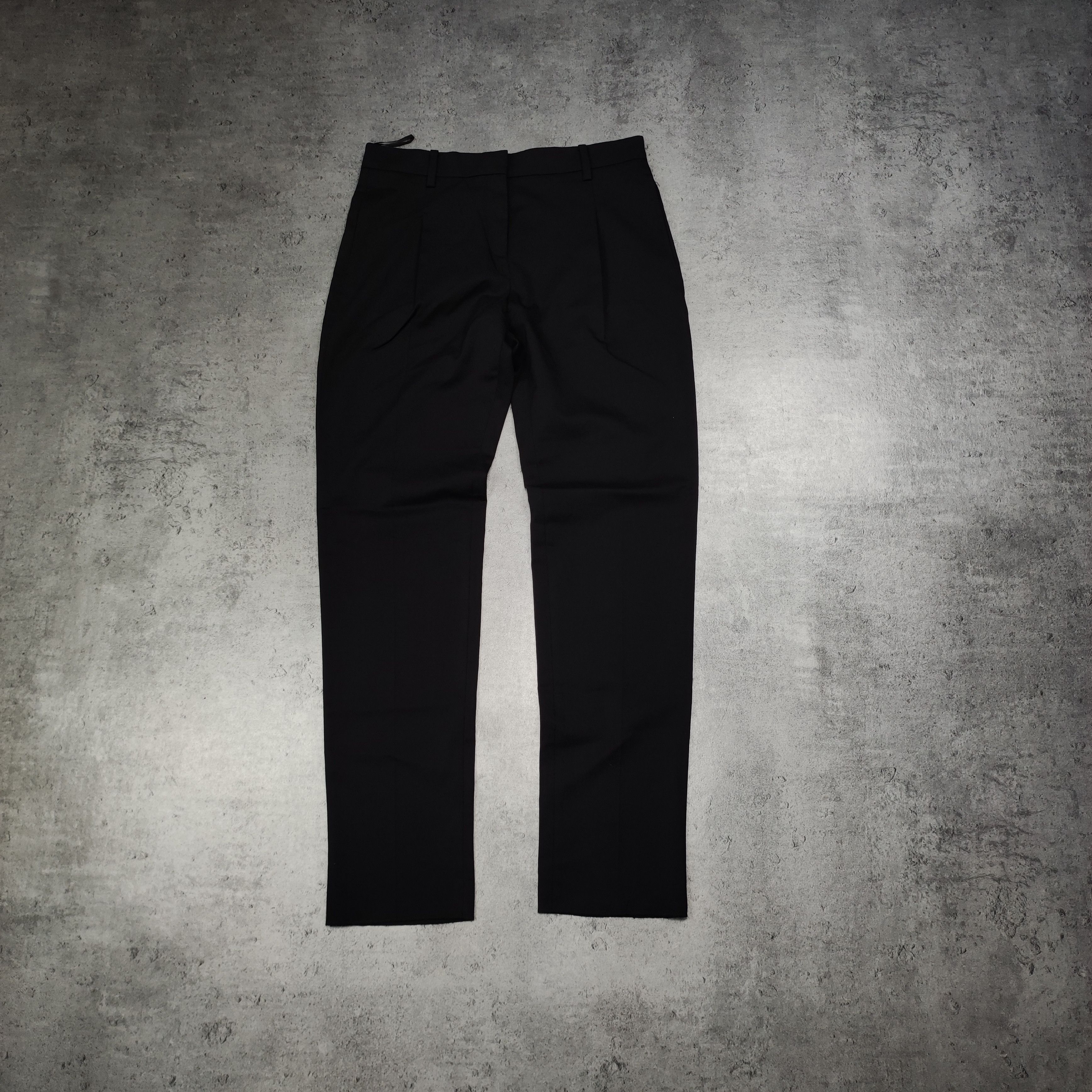 Valentino Luxury Valentino Garavani Black Classic Slim Cropped Pants Size US 30 / EU 46 - 1 Thumbnail