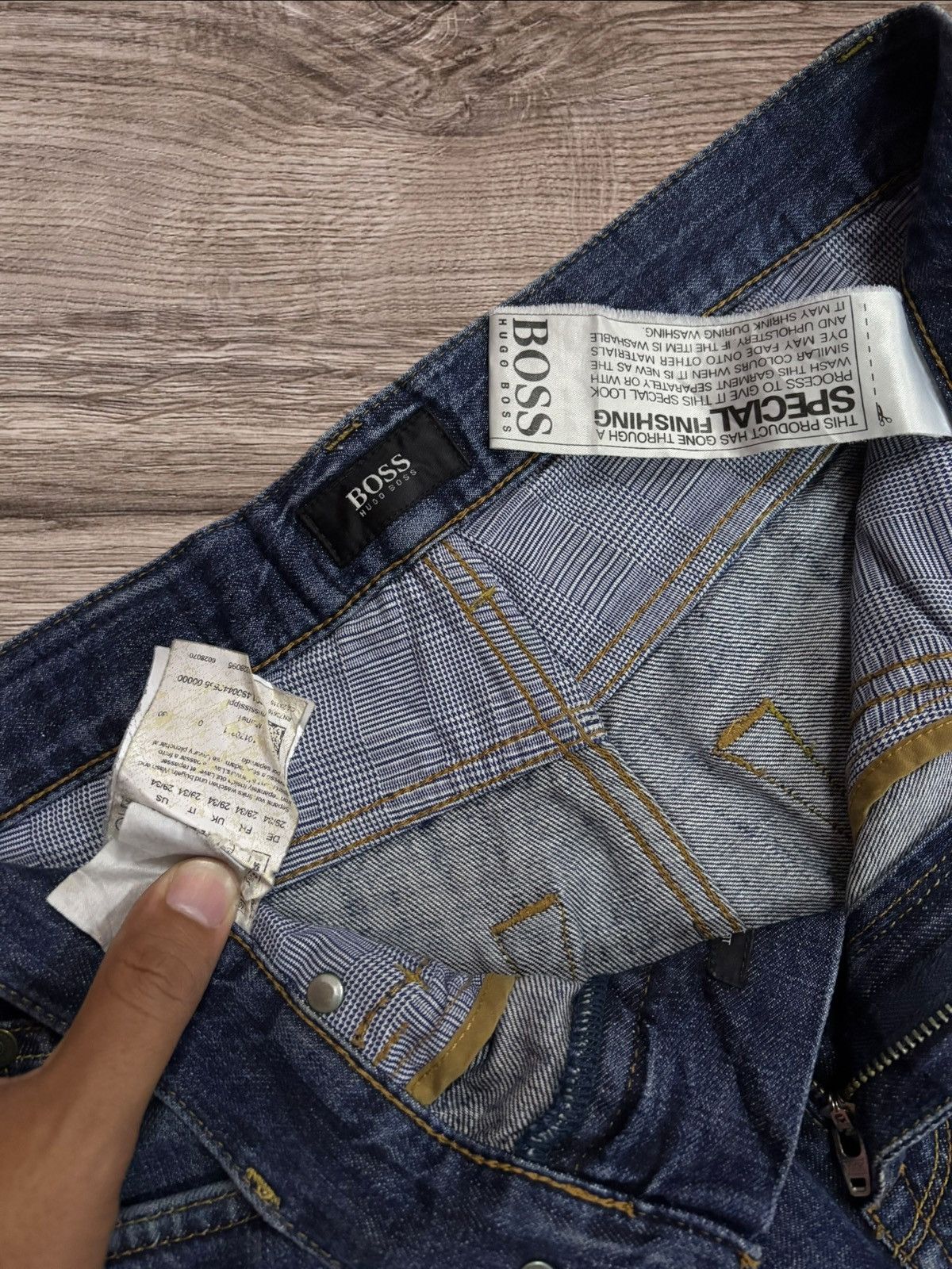 Hugo Boss Vintage BOSS by Hugo Boss Distressed Jeans Size US 29 - 6 Thumbnail