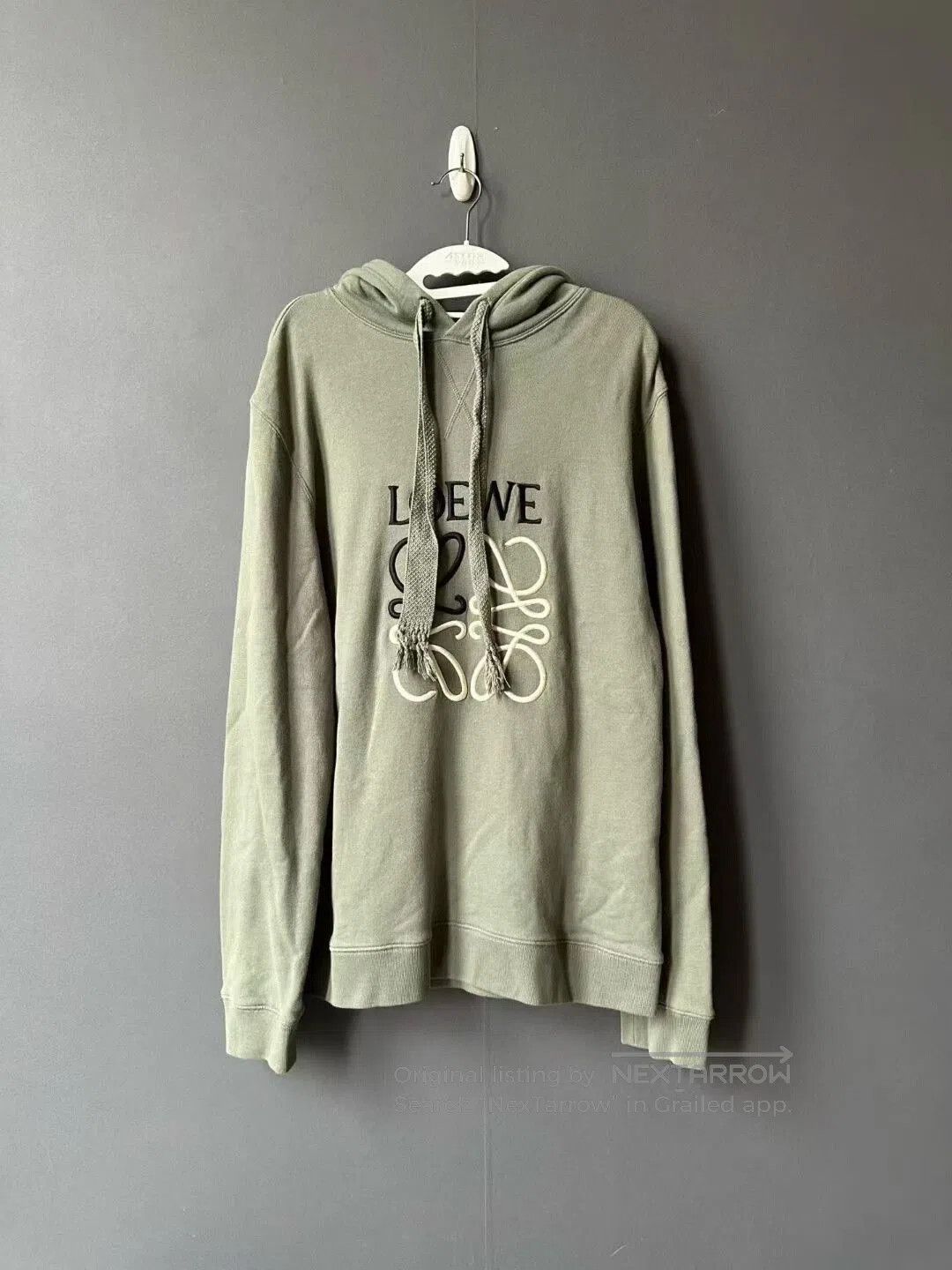 Loewe loewe embroidered logo drawstring hoodie. Size US L / EU 52-54 / 3 - 1 Thumbnail