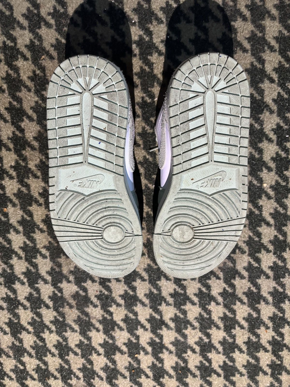Jordan Brand Jordan 1 Low Seafoam SE Size US 9.5 / EU 42-43 - 7 Thumbnail