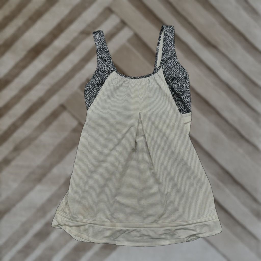 Under Armour Vintage Under armour Tank Womens Small S Black Solid Sports Athletic Shirt Womens Mens? Size S / US 4 / IT 40 - 1 Thumbnail