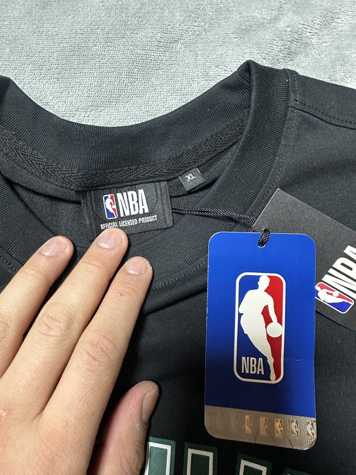 NBA New Milwaukee Bucks NBA Team Nike T-Shirt Size XL MEN Size US XL / EU 56 / 4 - 5 Thumbnail