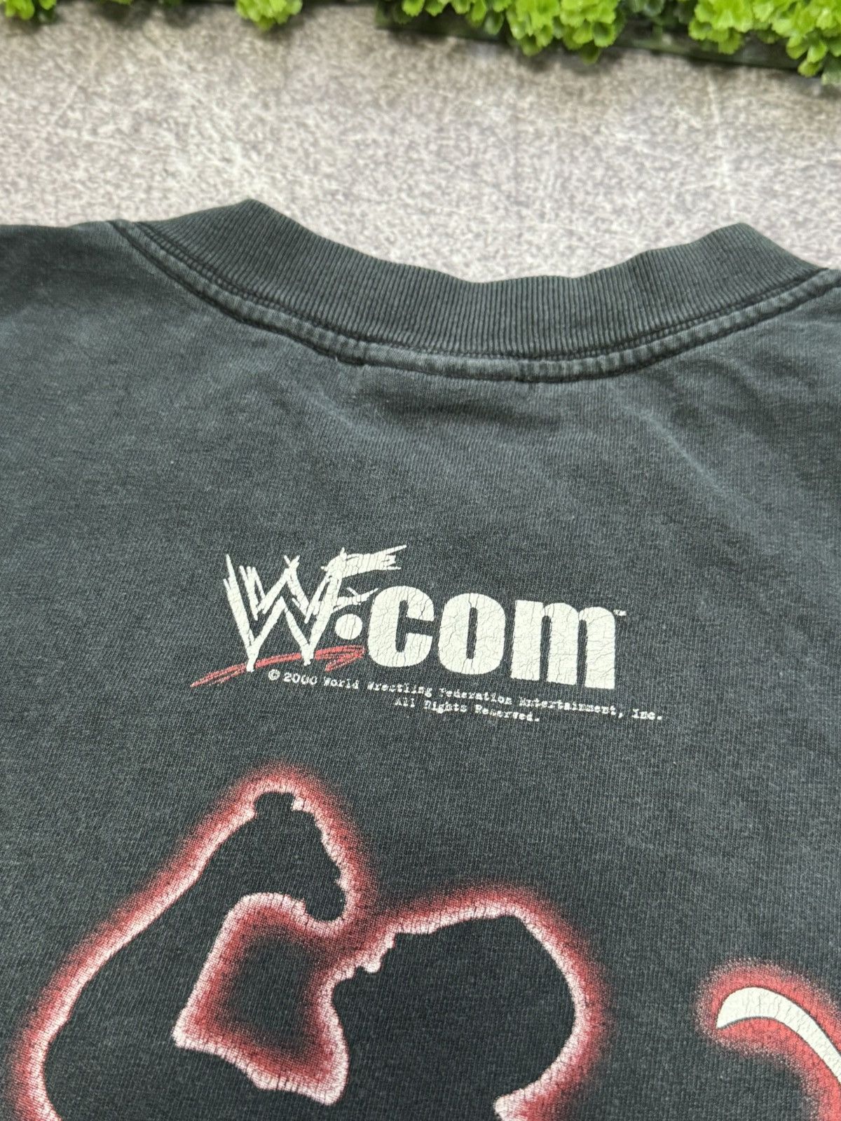 Vintage Vintage 2000 The Rock Dwayne Johnson T-Shirt Wwe WWF Size US M / EU 48-50 / 2 - 3 Thumbnail
