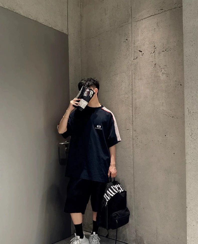 Balenciaga Balenciaga Double-ring logo splicing five-bar loose short- Size US L / EU 52-54 / 3 - 7 Thumbnail
