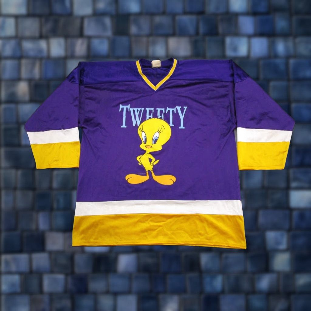 VINTAGE Warner Bros. Purple Hockey Jersey Unisex Adults L 90s Tweety Bird Looney Tunes Size L UV?