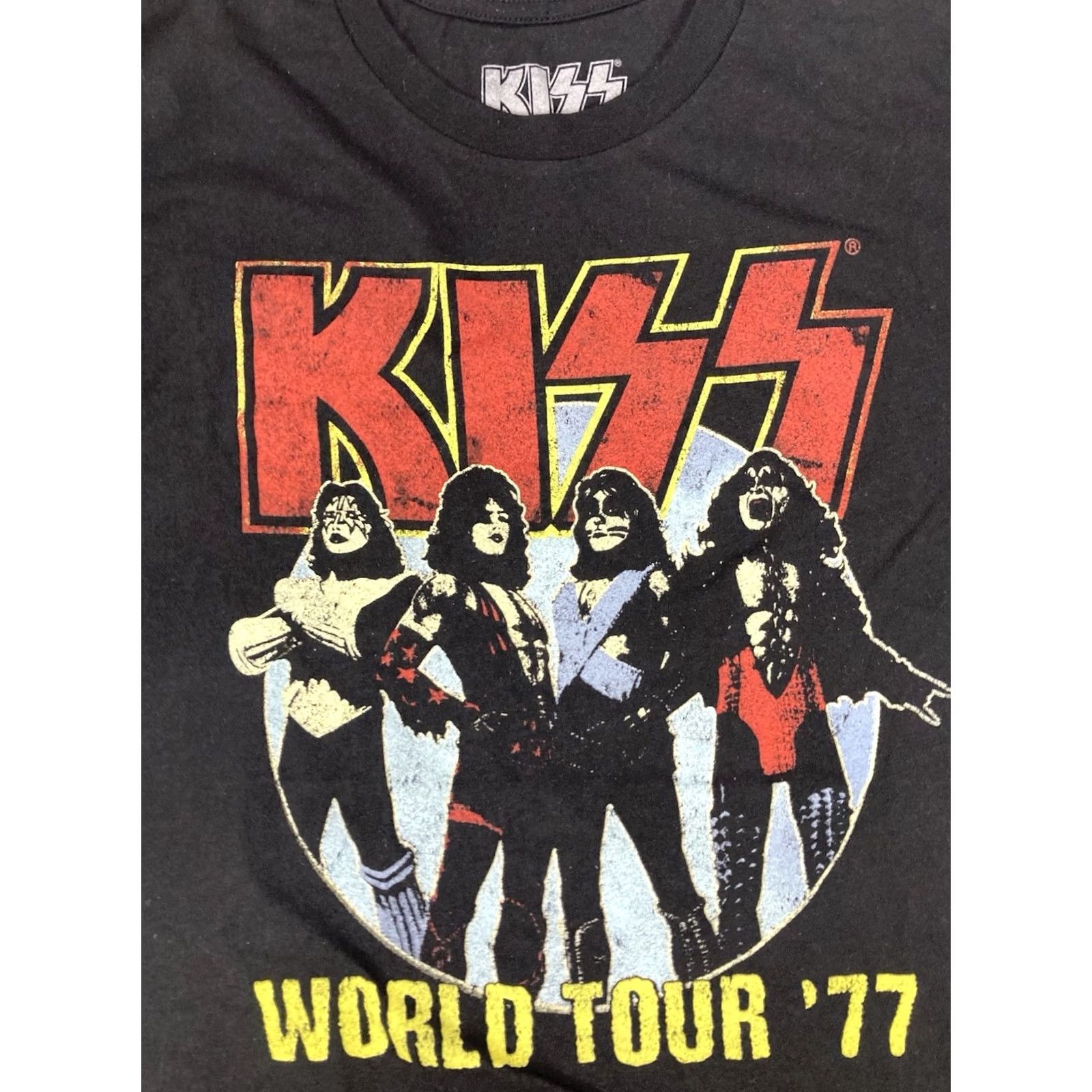 Vintage Kiss World Tour 77 Graphic T-shirt Men Slim Medium Black Short Sleeve Music Shirt Size US M / EU 48-50 / 2 - 2 Thumbnail