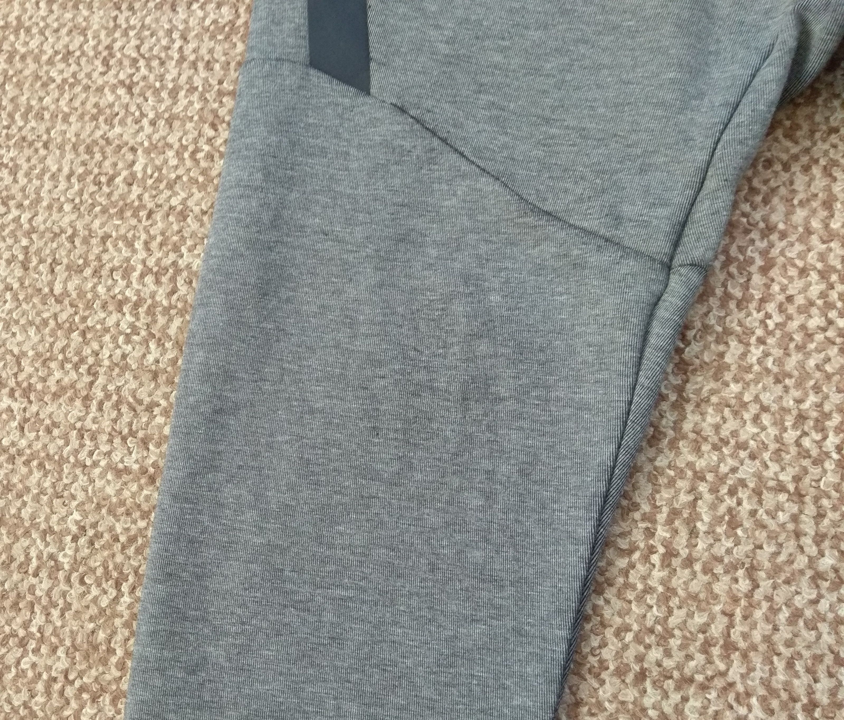 Nike Nike Tech Fleece Cropped Skinny Joggers Pant Size US 30 / EU 46 - 5 Thumbnail