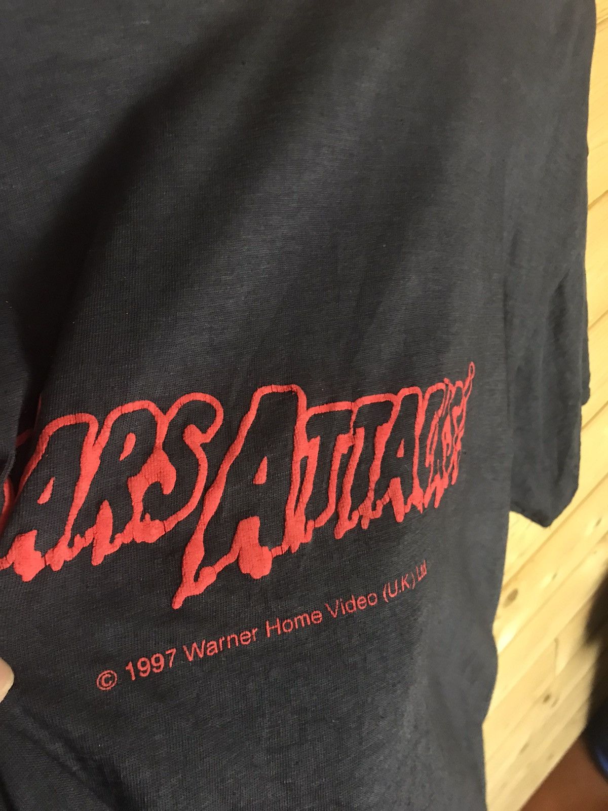 Vintage Vintage 1997 Mars Attacks promo movie t-shirt Size US XL / EU 56 / 4 - 5 Thumbnail