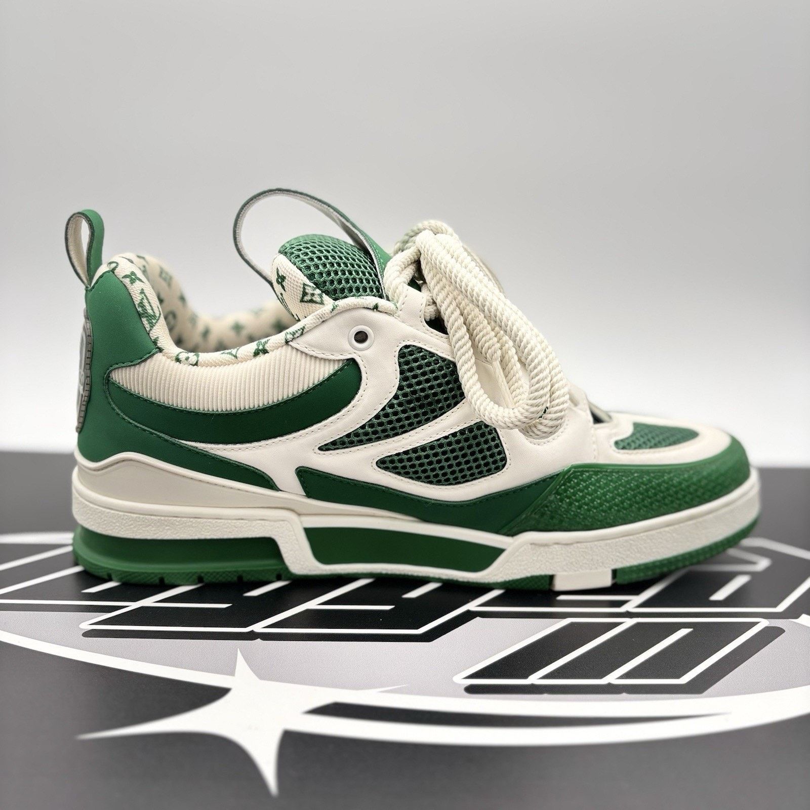 Louis Vuitton Louis Vuitton Skate ' Green, White ' | GREAT CONDITION! Size US 10.5 / EU 43-44 - 13 Thumbnail