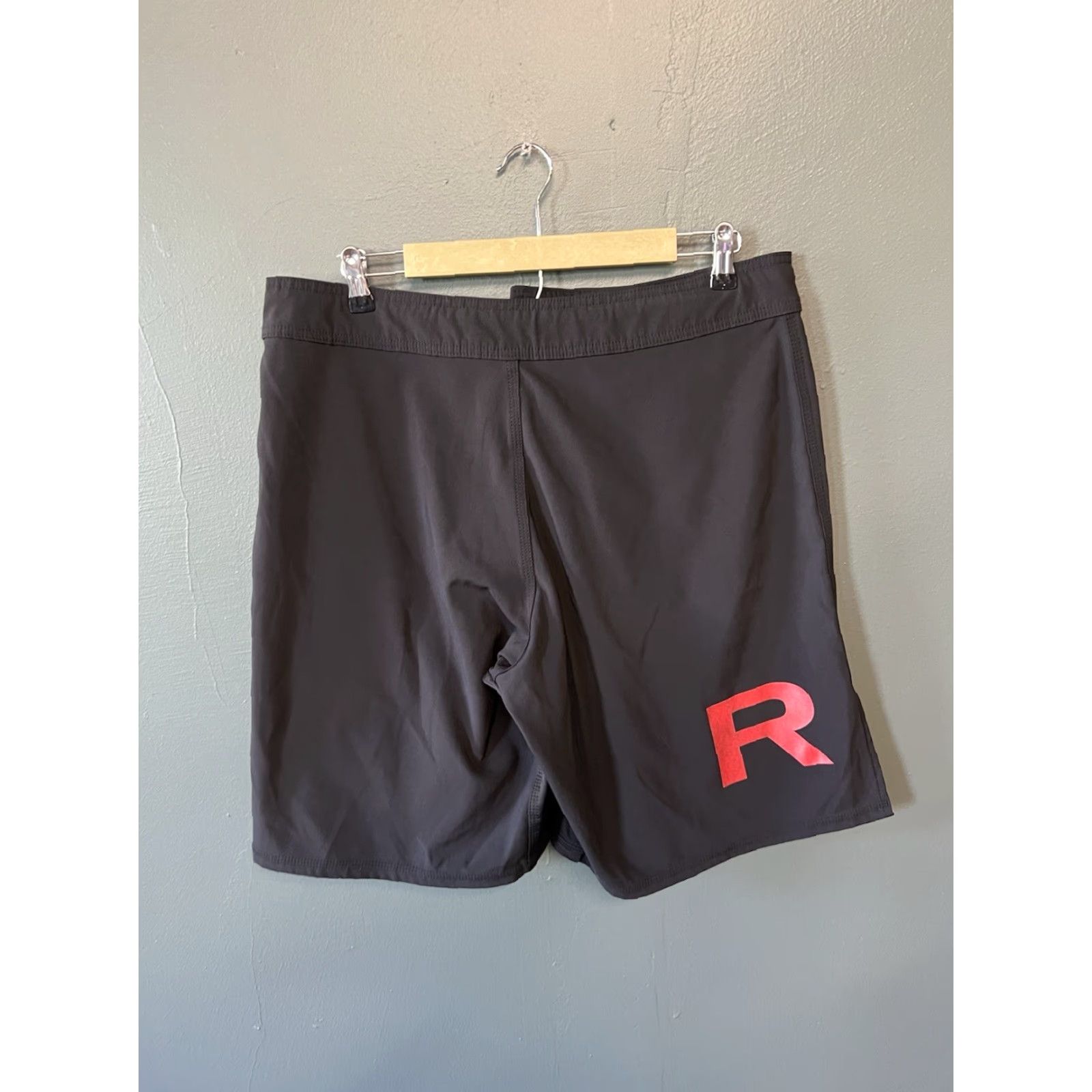 Vintage Rogue Fitness Board Shorts Mens Black 36 Regular Bottom Swim Bottom Style 36 Mens Black Rogue Fitness Size US 36 / EU 52 - 2 Thumbnail