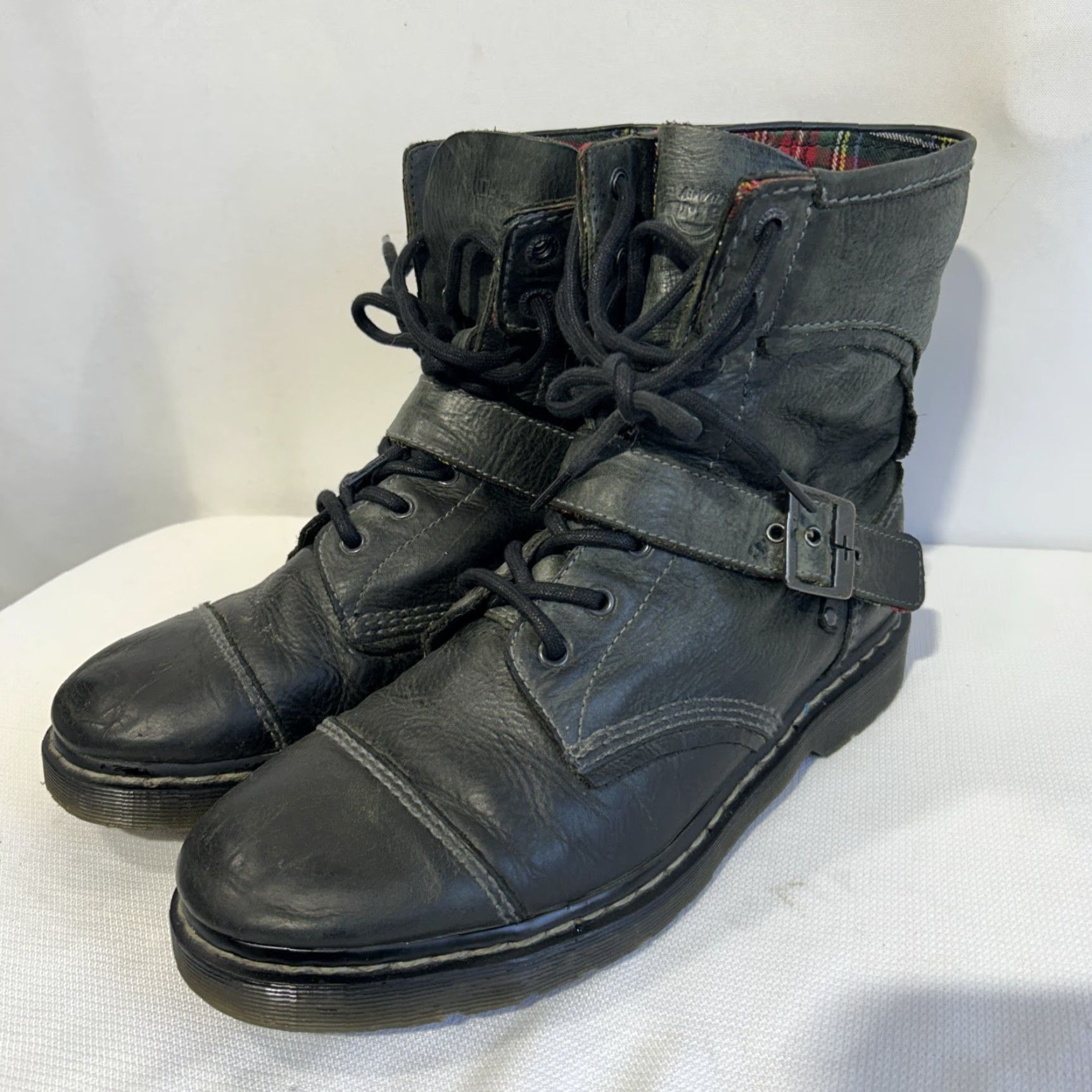 Dr. Martens VINTAGE Dr. Martens Triumph Moto Buckle Boots Combat Army Dark Leather Unisex Adults Dark Green 12 Boots Mens Women Size US 12 / EU 45 - 2 Thumbnail