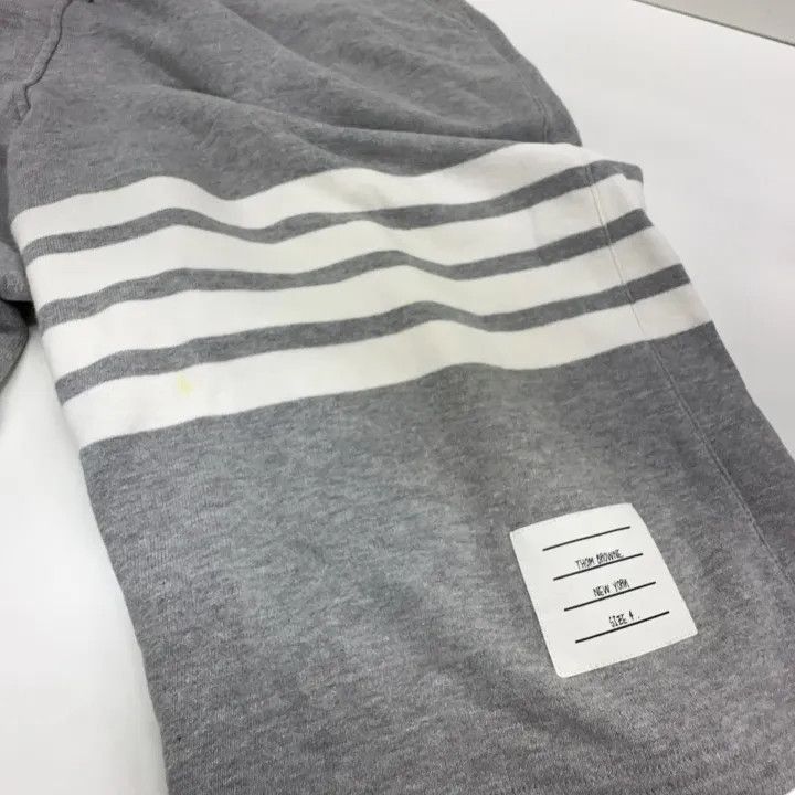 Thom Browne Thom Browne Classic Striped Gray Shorts for Men -2507 Size US 26 / EU 42 - 3 Thumbnail