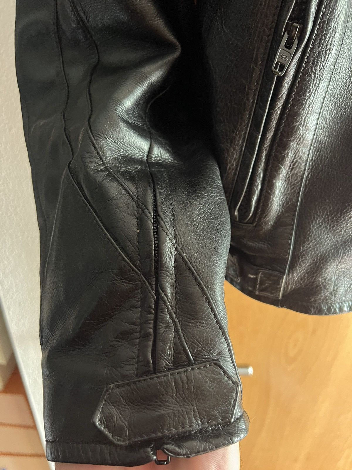 Balenciaga Balenciaga Logo Leather Jacket Size US L / EU 52-54 / 3 - 8 Thumbnail
