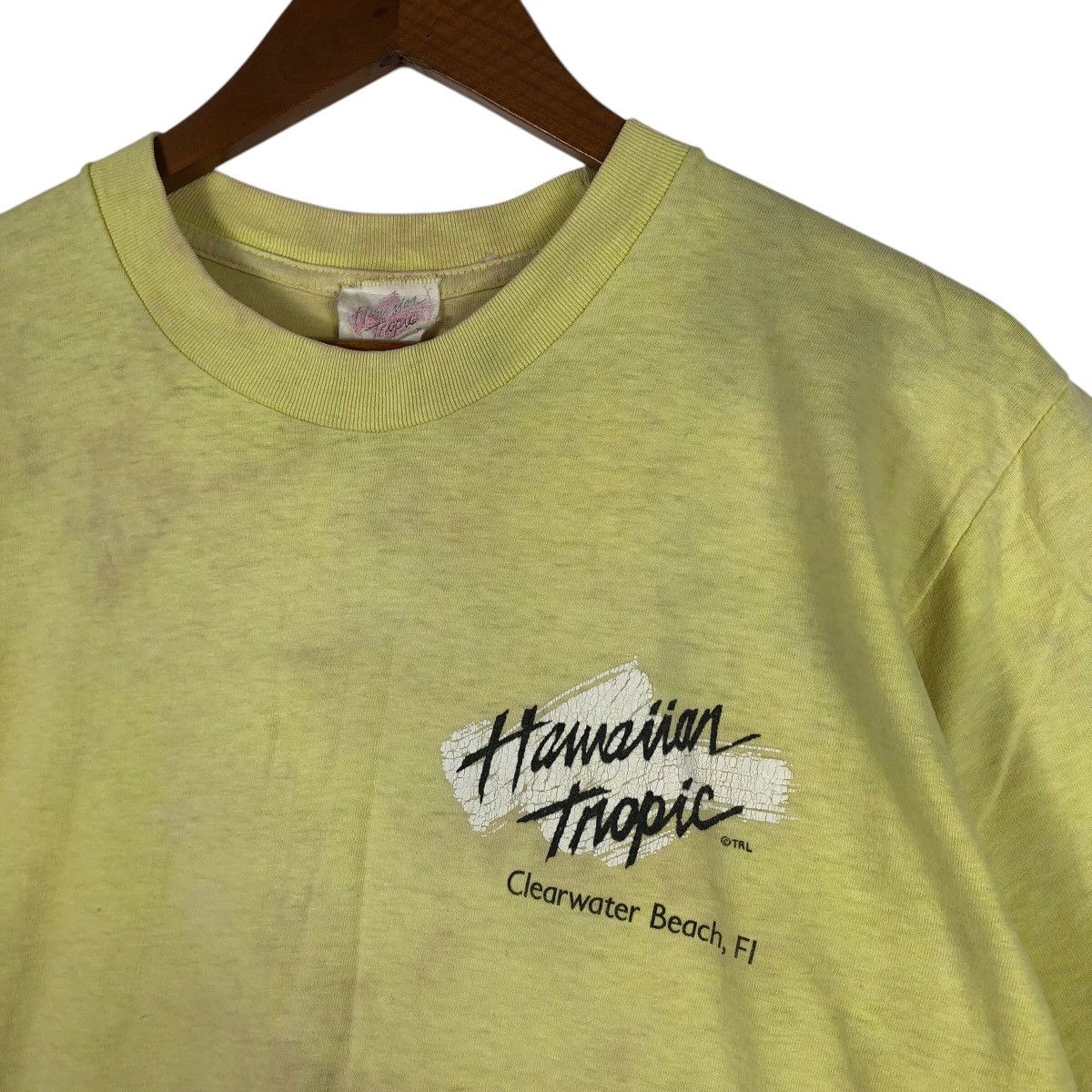 Vintage HAWAIIAN TROPIC Surf Rare Backprint T-Shirt Size US S / EU 44-46 / 1 - 5 Thumbnail
