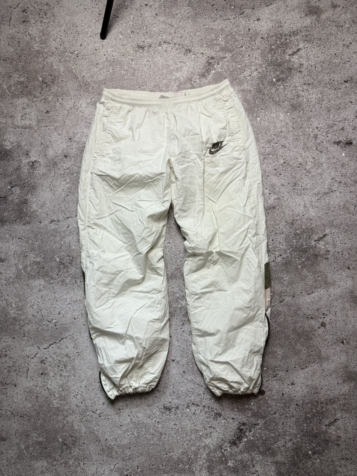 Nike Vintage Nike Nylon Sweatpants 90s Y2K Size US 30 / EU 46 - 1 Thumbnail