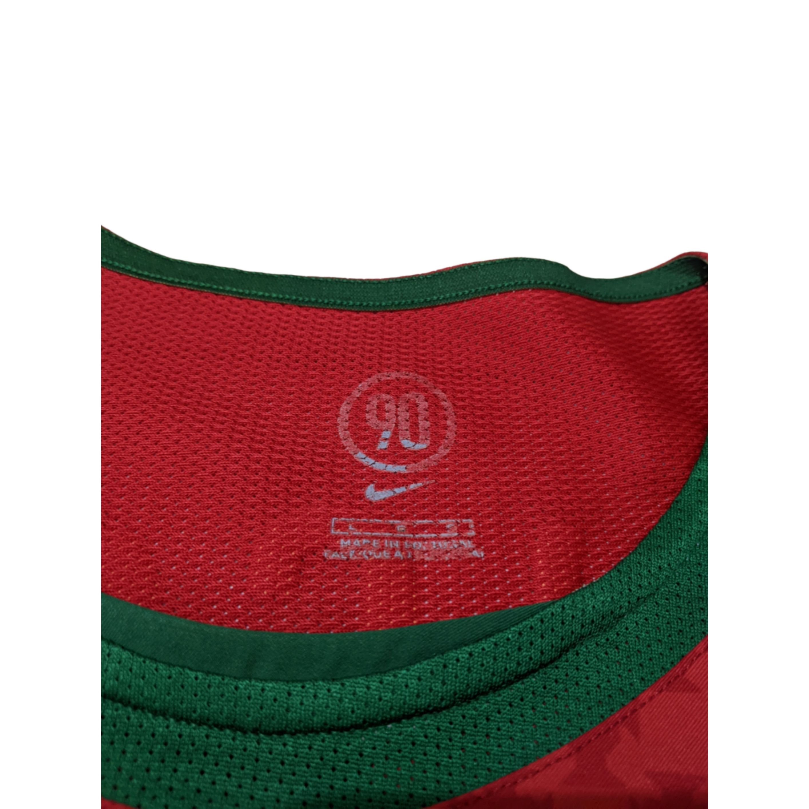 Nike Jersey Portugal euro 2004 home Luis figo football shirt Size US L / EU 52-54 / 3 - 8 Thumbnail