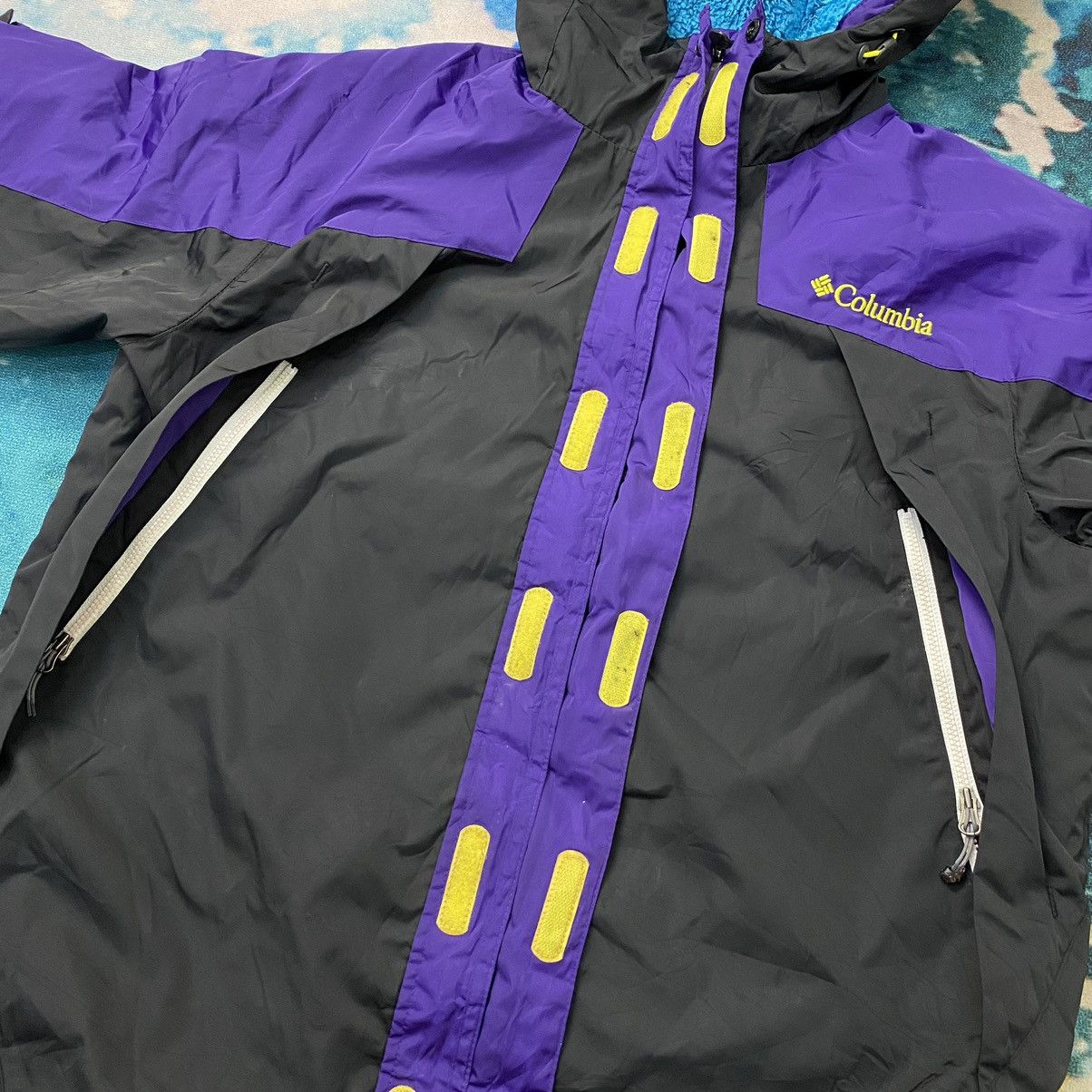 Columbia × Vintage Vintage Columbia Omnishield Outdoor Sportswear Jacket 2tone Size US M / EU 48-50 / 2 - 8 Thumbnail