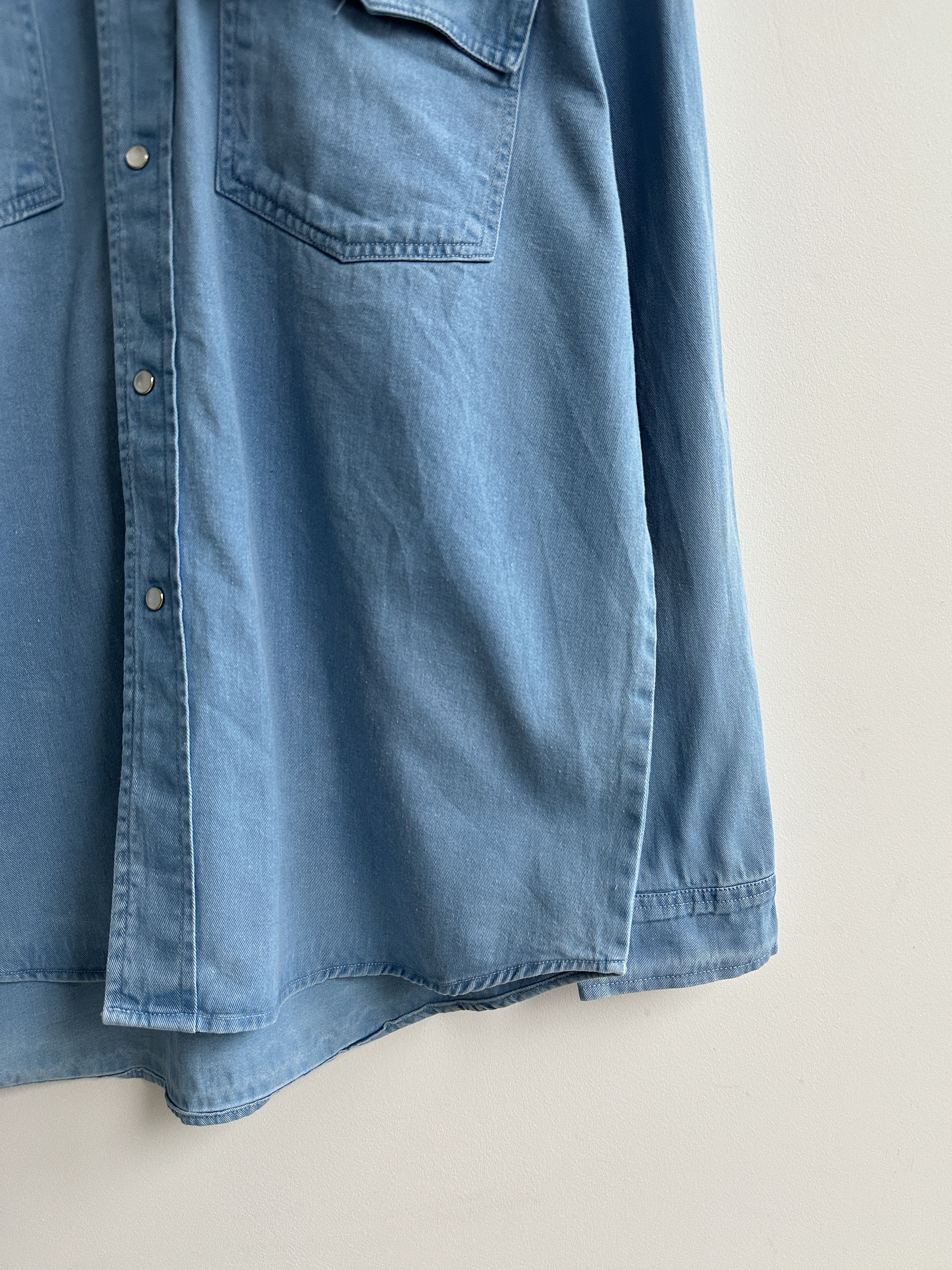 Levi's Vintage Levi's Denim Shirt Size US L / EU 52-54 / 3 - 6 Thumbnail