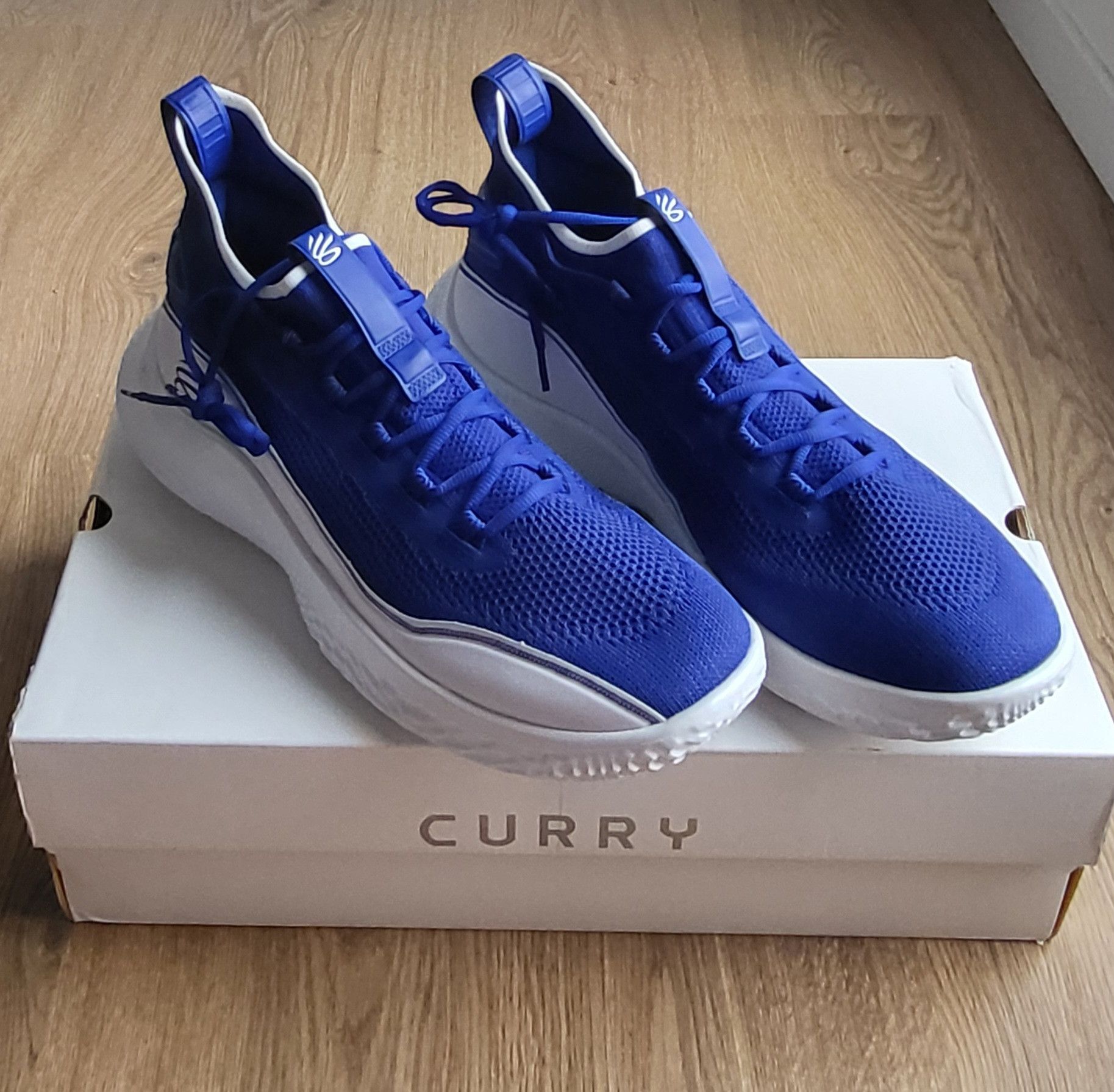 image of 17 Us Under Armour Curry Flow 8 Flow Like Water Shoes in Royal/White, Men's (Size 15)