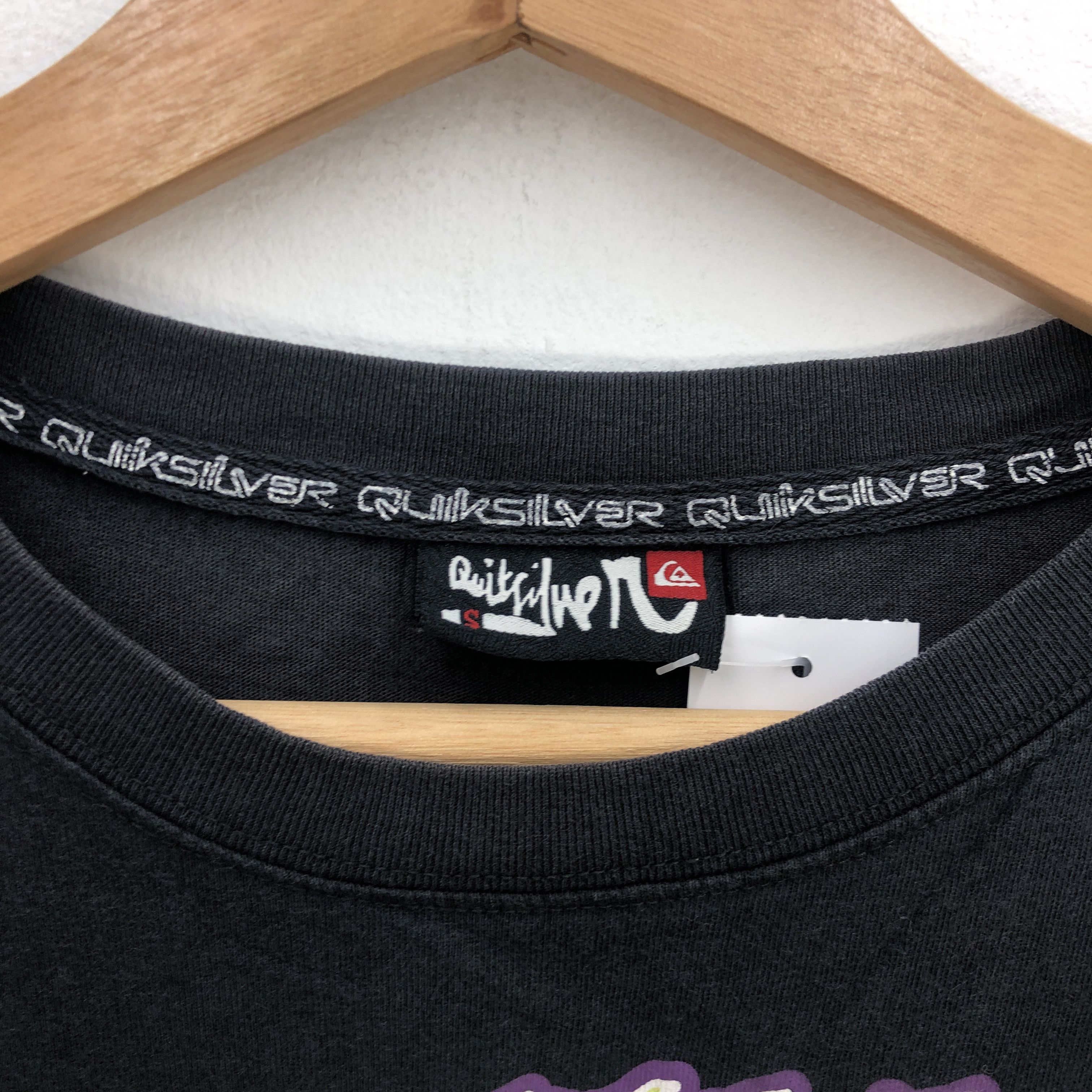 Quiksilver Vintage Y2K Quiksilver Tshirt Frankenstein Thriller Surf Tee Size US S / EU 44-46 / 1 - 5 Thumbnail