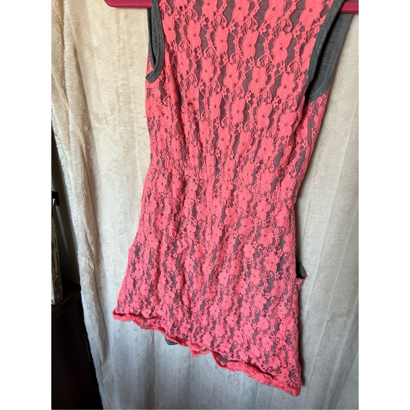 Other Vanity Grey With Pink Lace Dress Woman’s Size Small Size S / US 4 / IT 40 - 6 Thumbnail