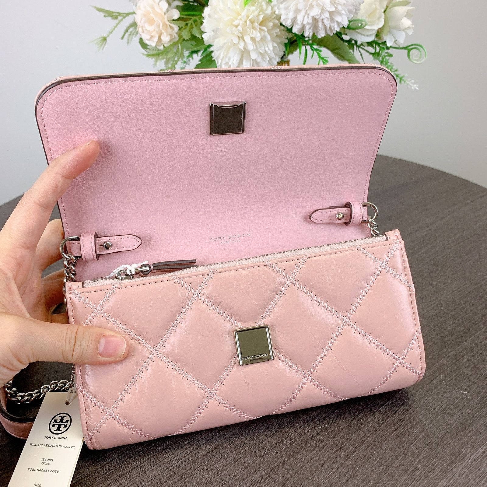 Tory Burch Tory Burch 156095 WILLA GLAZED CHAIN WALLET IN ROSE SACHET Size ONE SIZE - 9 Thumbnail