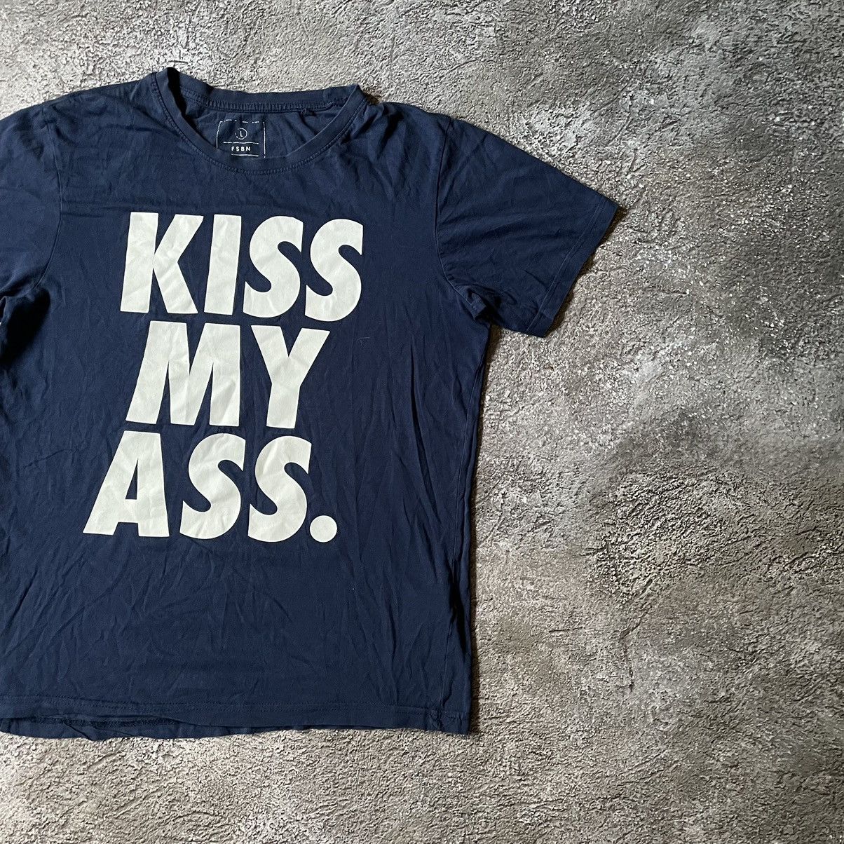 Vintage Vintage Y2K ADULT LOGO FUNNY KISS ASS BuyTee L Size US L / EU 52-54 / 3 - 2 Thumbnail