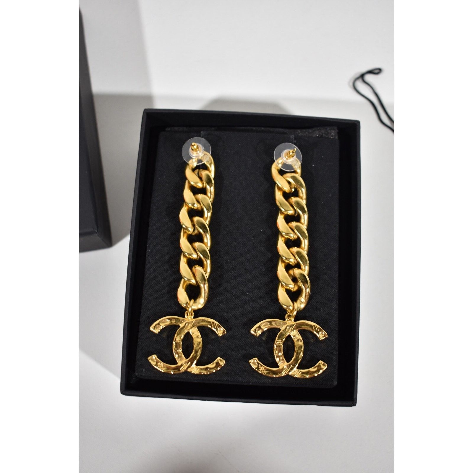 Chanel Chanel Curb Link Chain XLarge Thick Statement Drop Earrings Size ONE SIZE - 9 Thumbnail