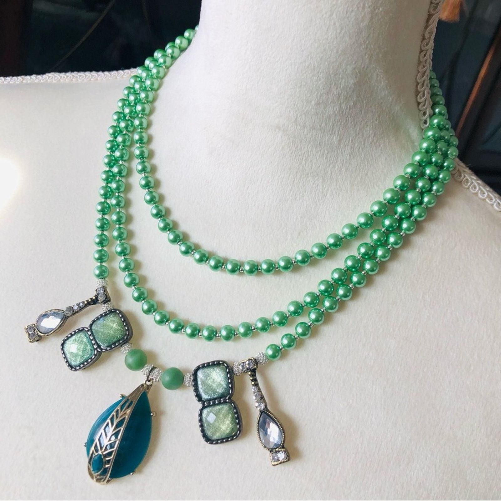Handmade Handcrafted repurpose Pearl genuine emerald necklace Size ONE SIZE - 3 Thumbnail