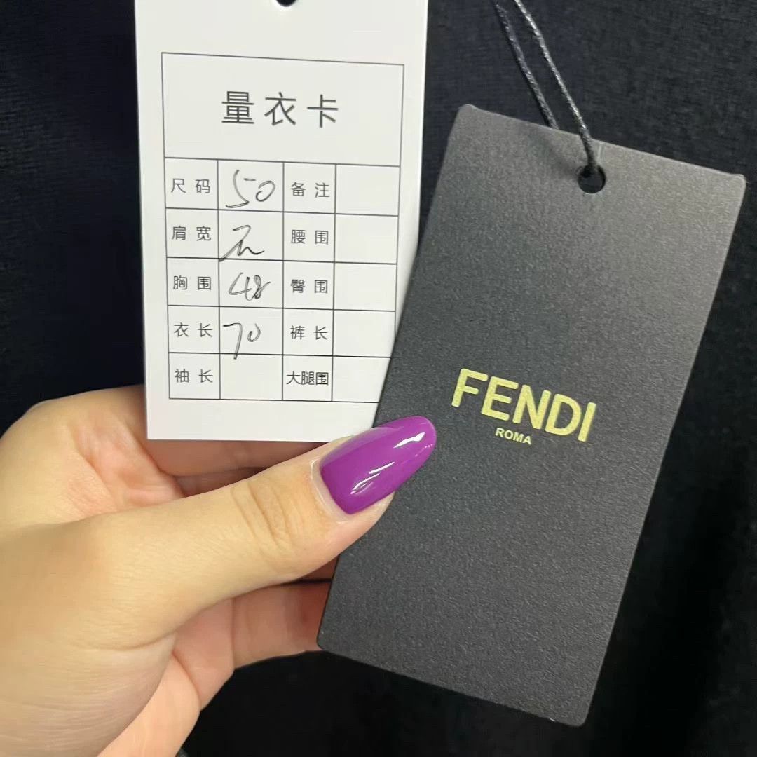 Fendi fendi black logo crewneck sweater for sale Size US L / EU 52-54 / 3 - 5 Thumbnail
