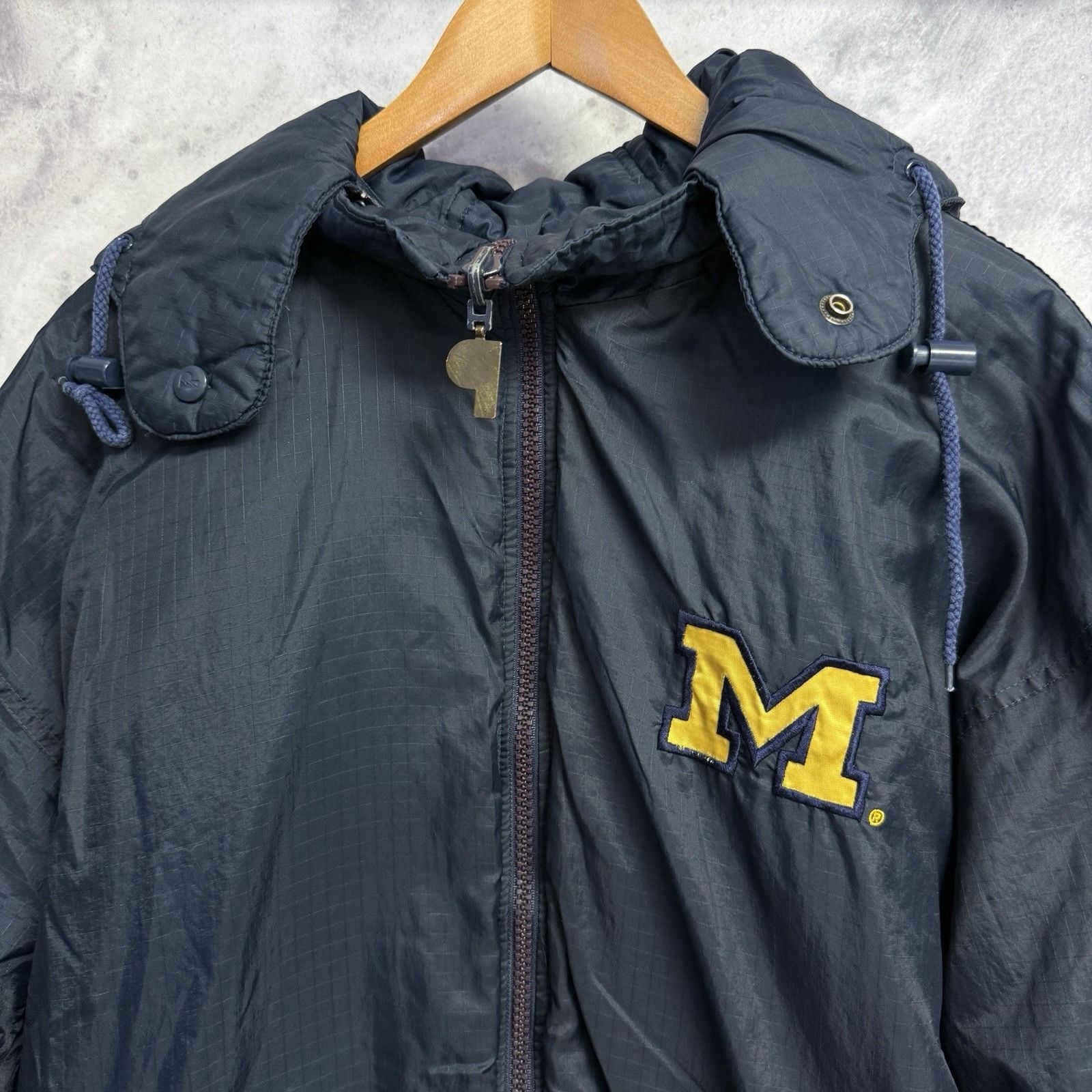 Pro Player Vintage Pro Player University of Michigan Reversible Puffer Size US XXL / EU 58 / 5 - 12 Thumbnail