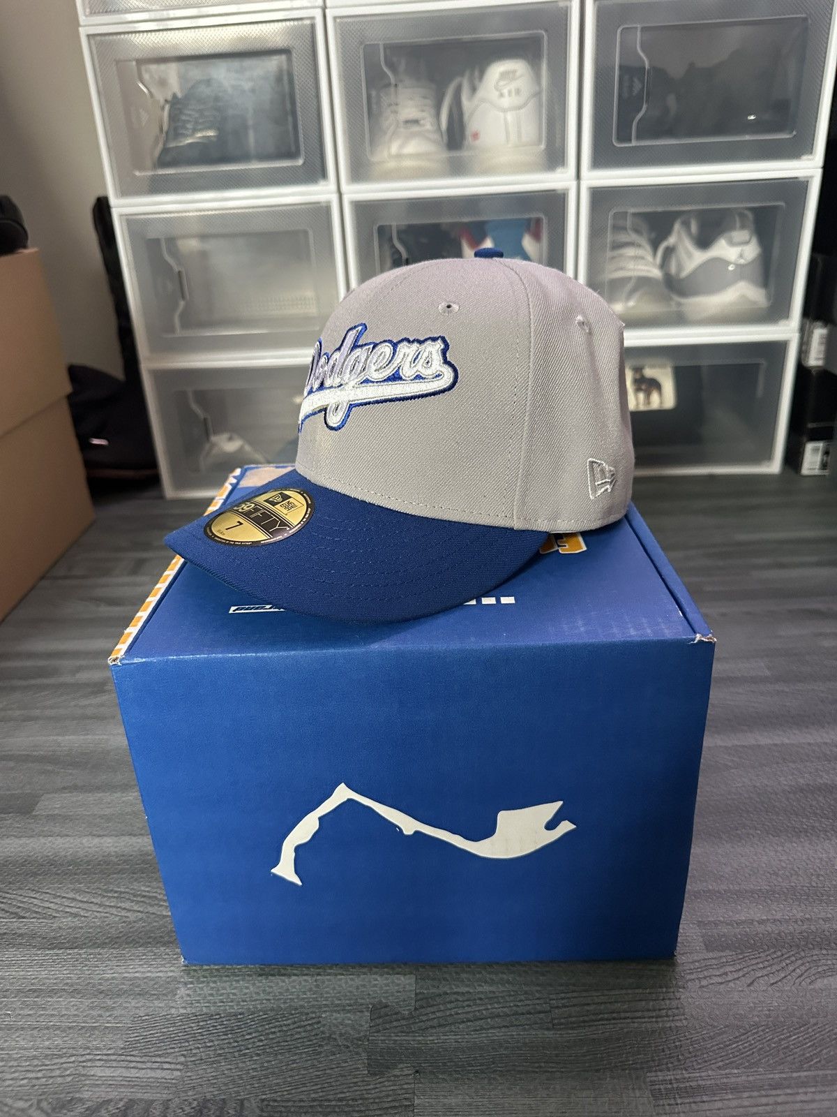 New Era Los Angeles Dodgers 50th Anniversary size 7 Fitted Size ONE SIZE - 1 Thumbnail