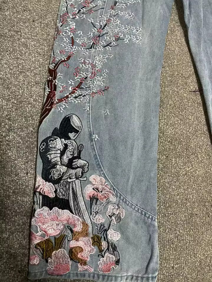 Japanese Brand Vintage Cherry Blossom Black Knight Embroidered Jeans Size US 28 / EU 44 - 4 Thumbnail