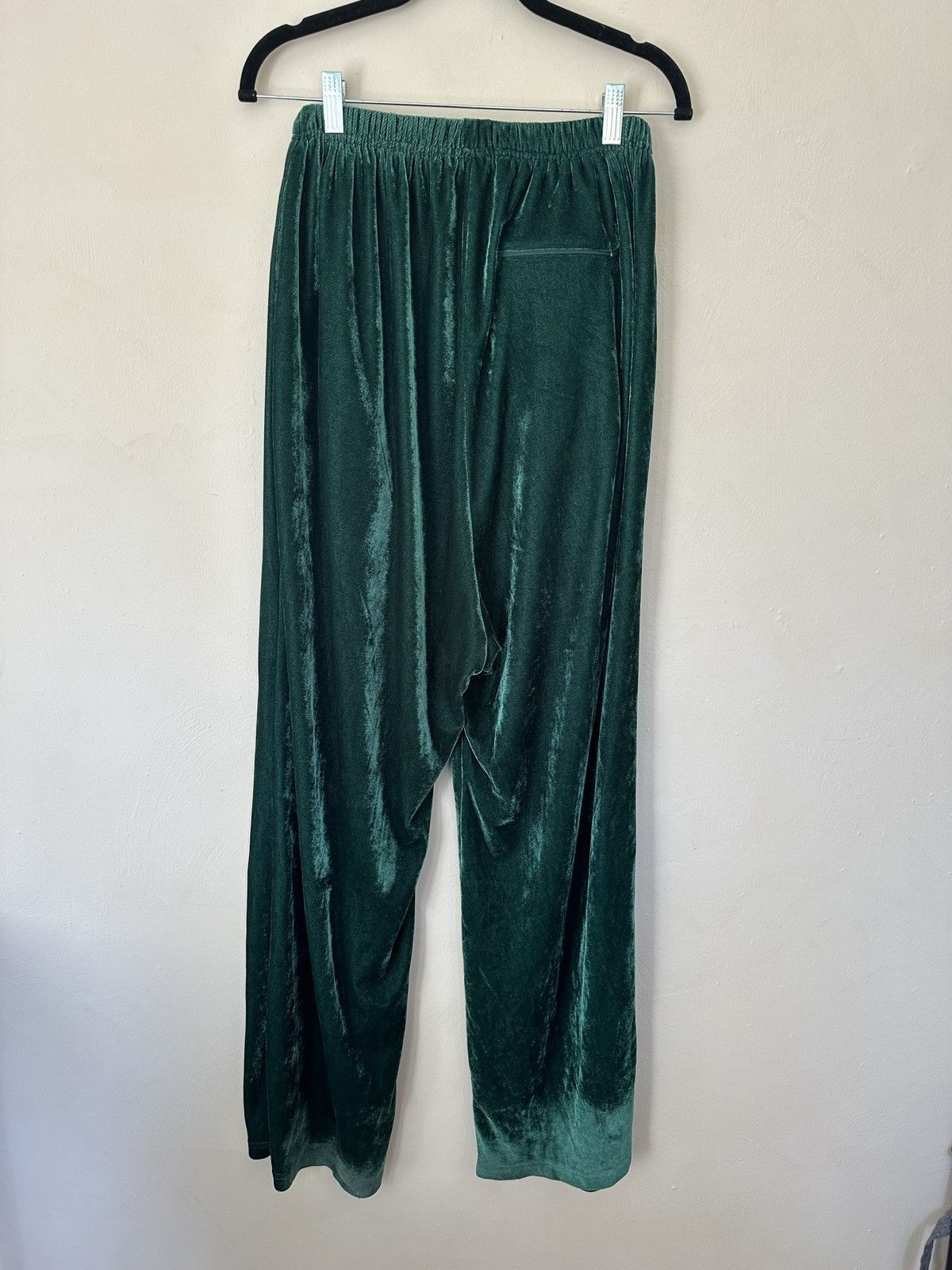 Balenciaga Balenciaga FW17 Stretch Velvet Pants Green Size US 30 / EU 46 - 2 Thumbnail