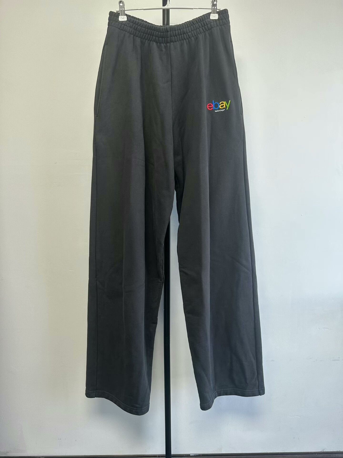 Balenciaga Balenciaga Solid Letter Straight-Leg Knit Track Pants Size 28" / US 6 / IT 42 - 1 Thumbnail