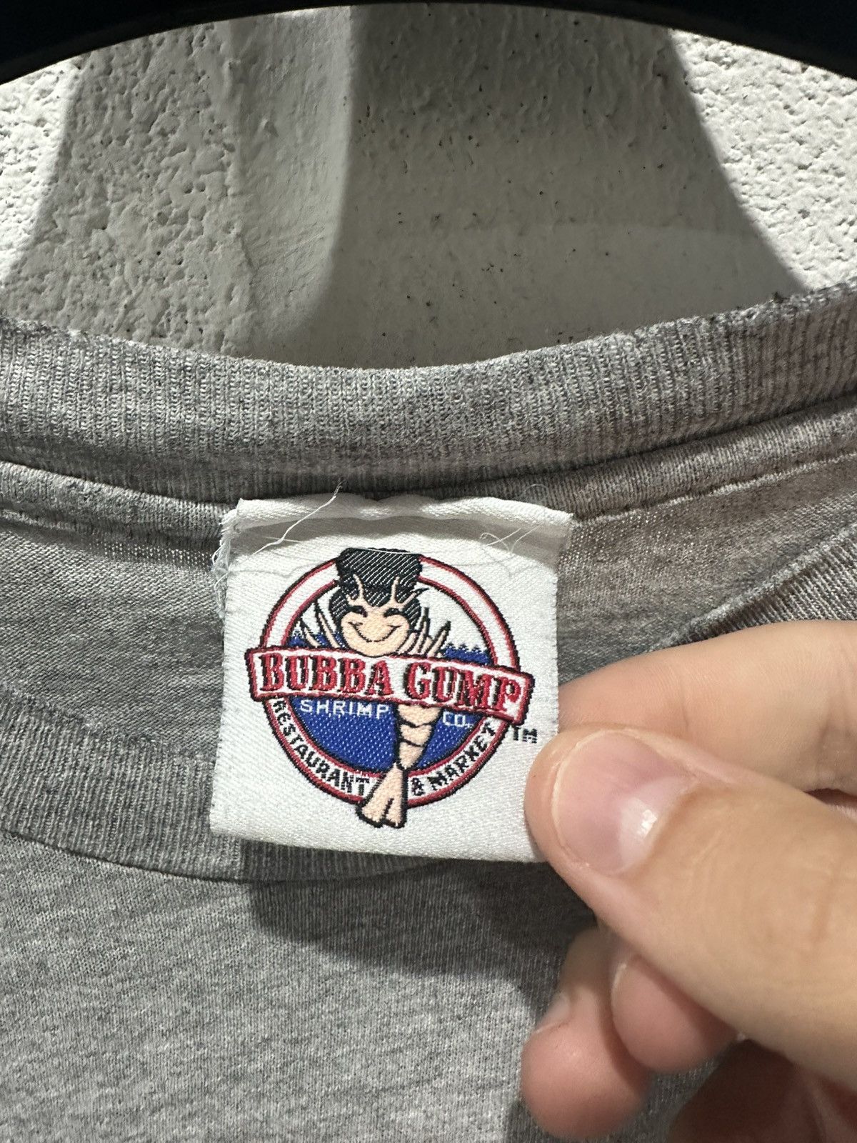 Vintage Vintage Bubba Gump Shrimp Tee Size Small Grey Size US S / EU 44-46 / 1 - 5 Thumbnail
