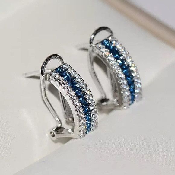 The Unbranded Brand Women AAA Cubic Zirconia Stud Earring Size ONE SIZE - 3 Thumbnail