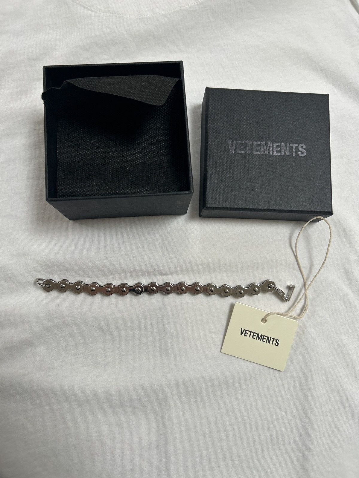 image of Vetements Bike Chain Braclet in Silver, Men's