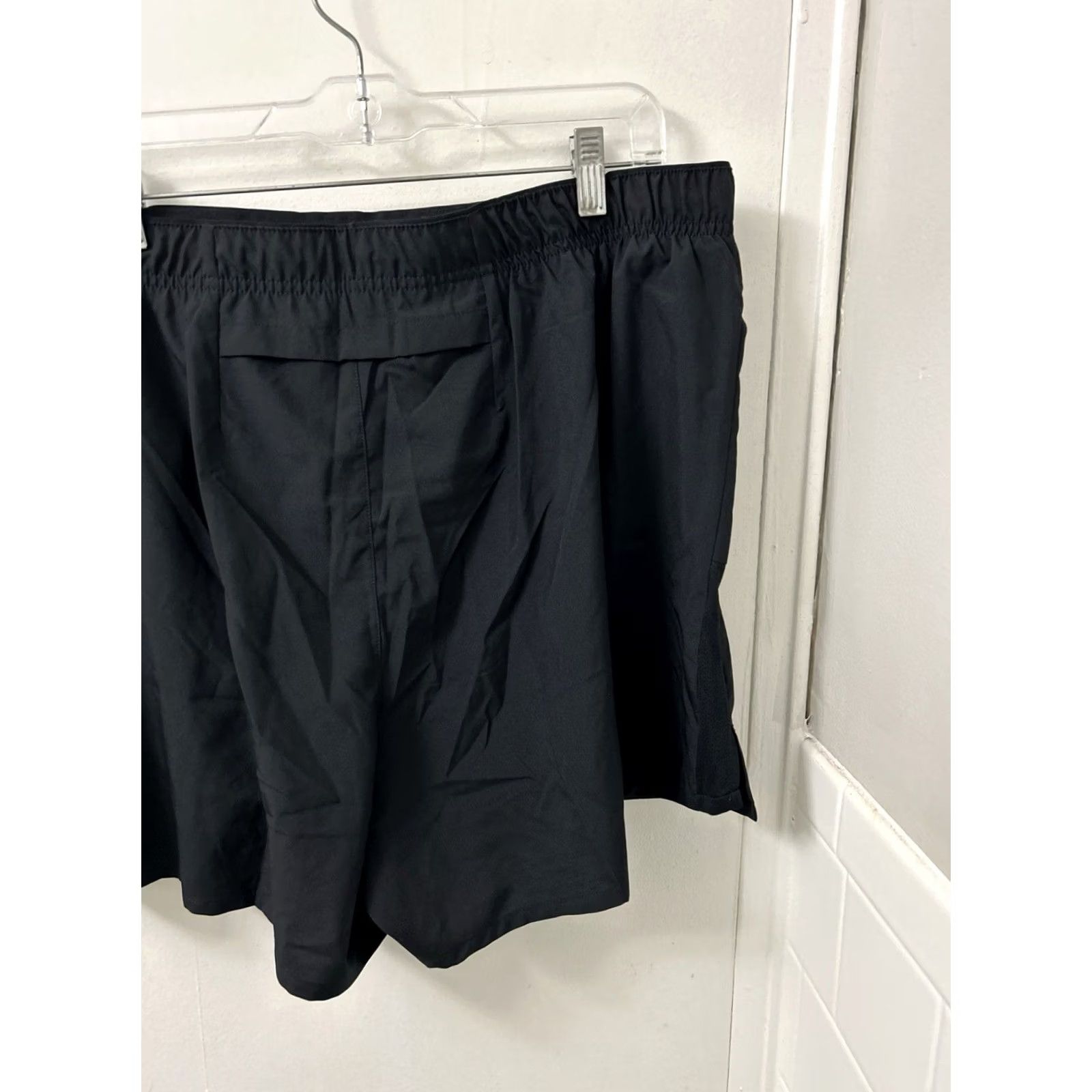 Nike Nike Challenger Dri-FIT Running Shorts Mens 2XL Black 5" DV9363-010 NWT Size US 39 - 7 Thumbnail