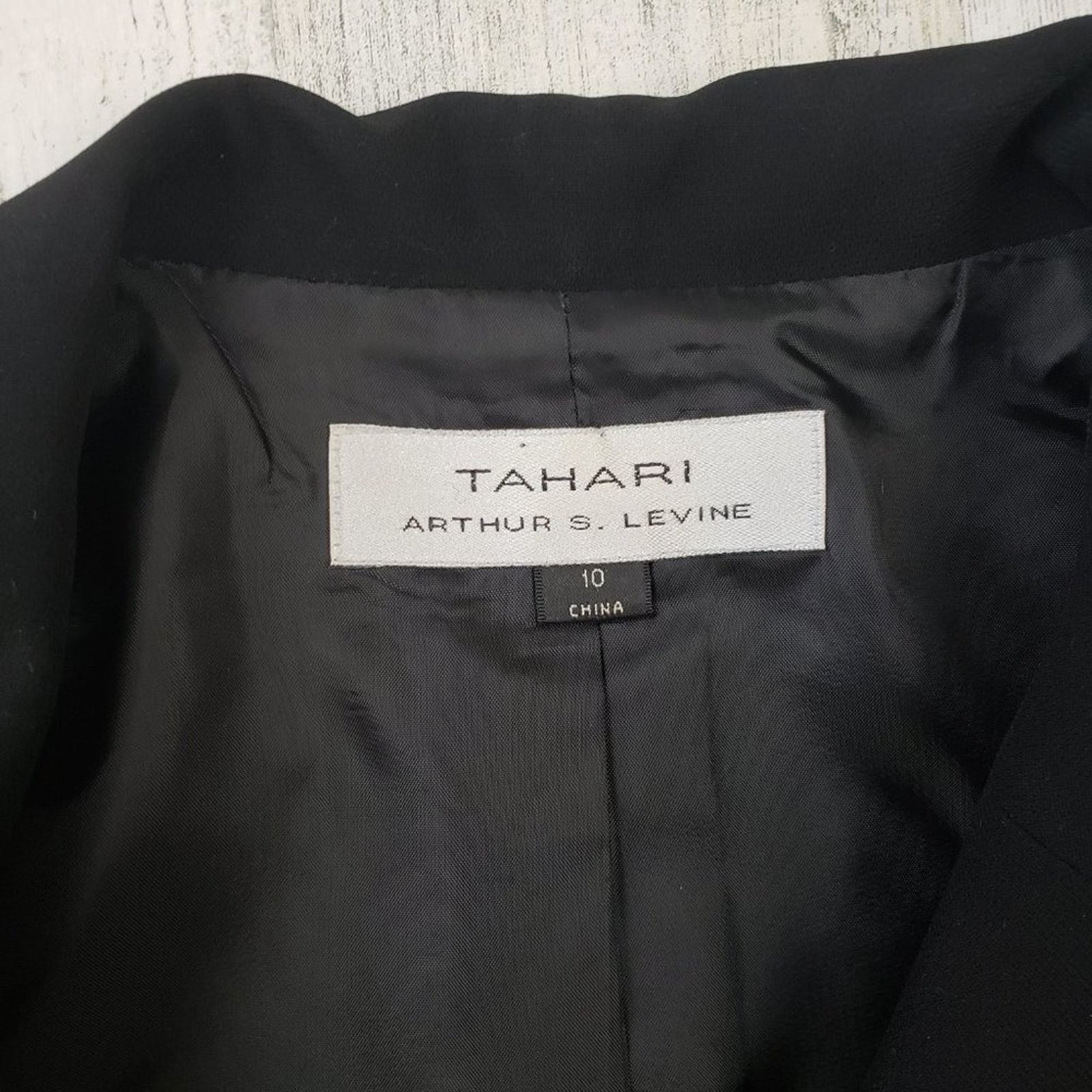 Other Tahari Arthur Levine Solid Black 3-Button Blazer Jacket 10 Size L / US 10 / IT 46 - 7 Thumbnail