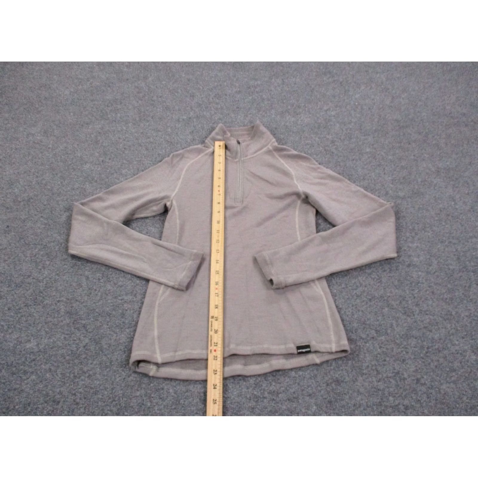 Patagonia Patagonia Jacket Women S Merino Wool Windbreaker 1/4 Zip Beige Size S Size S / US 4 / IT 40 - 3 Thumbnail