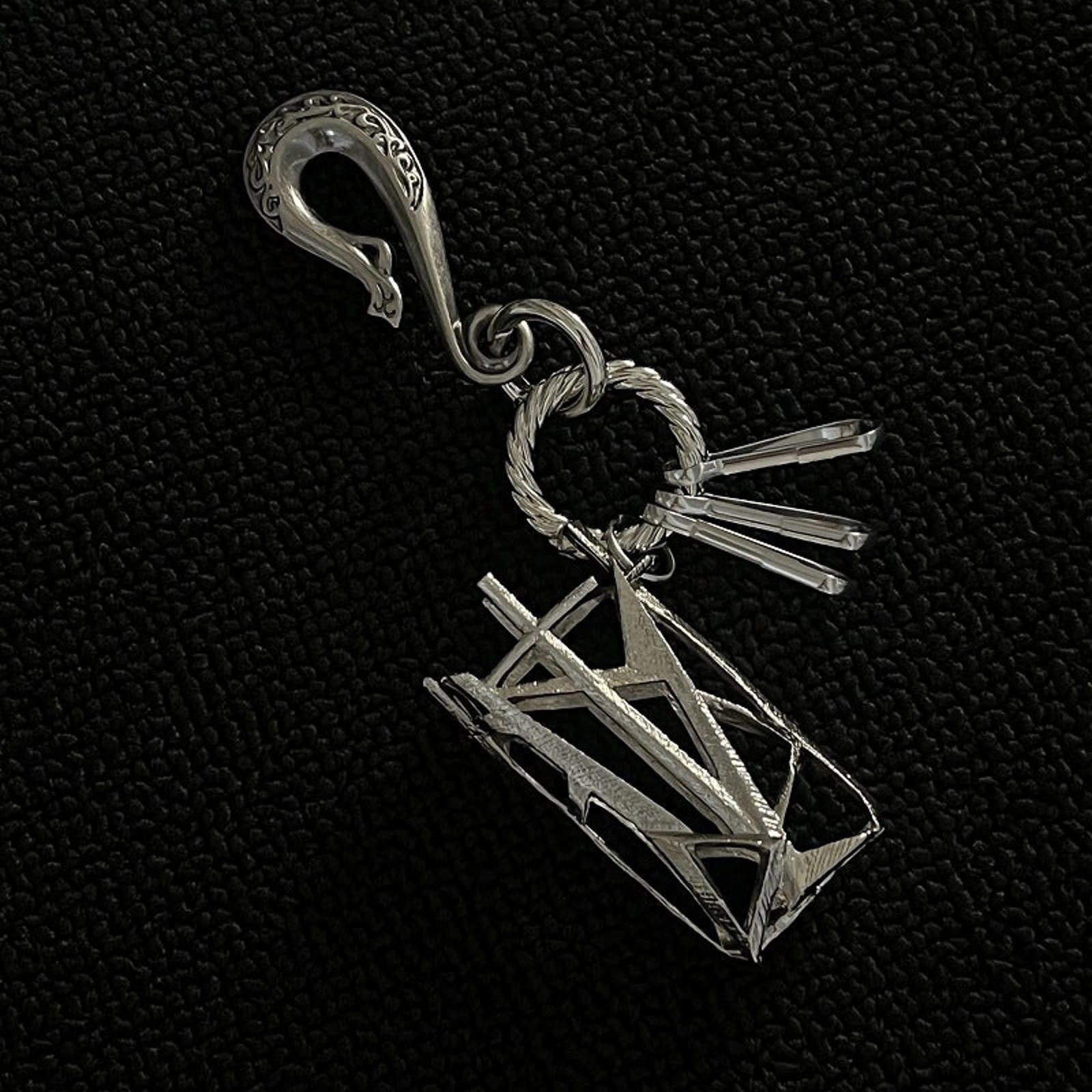 Jewelry Silver Geometric Metal Keychain with Clip Size ONE SIZE - 1 Thumbnail