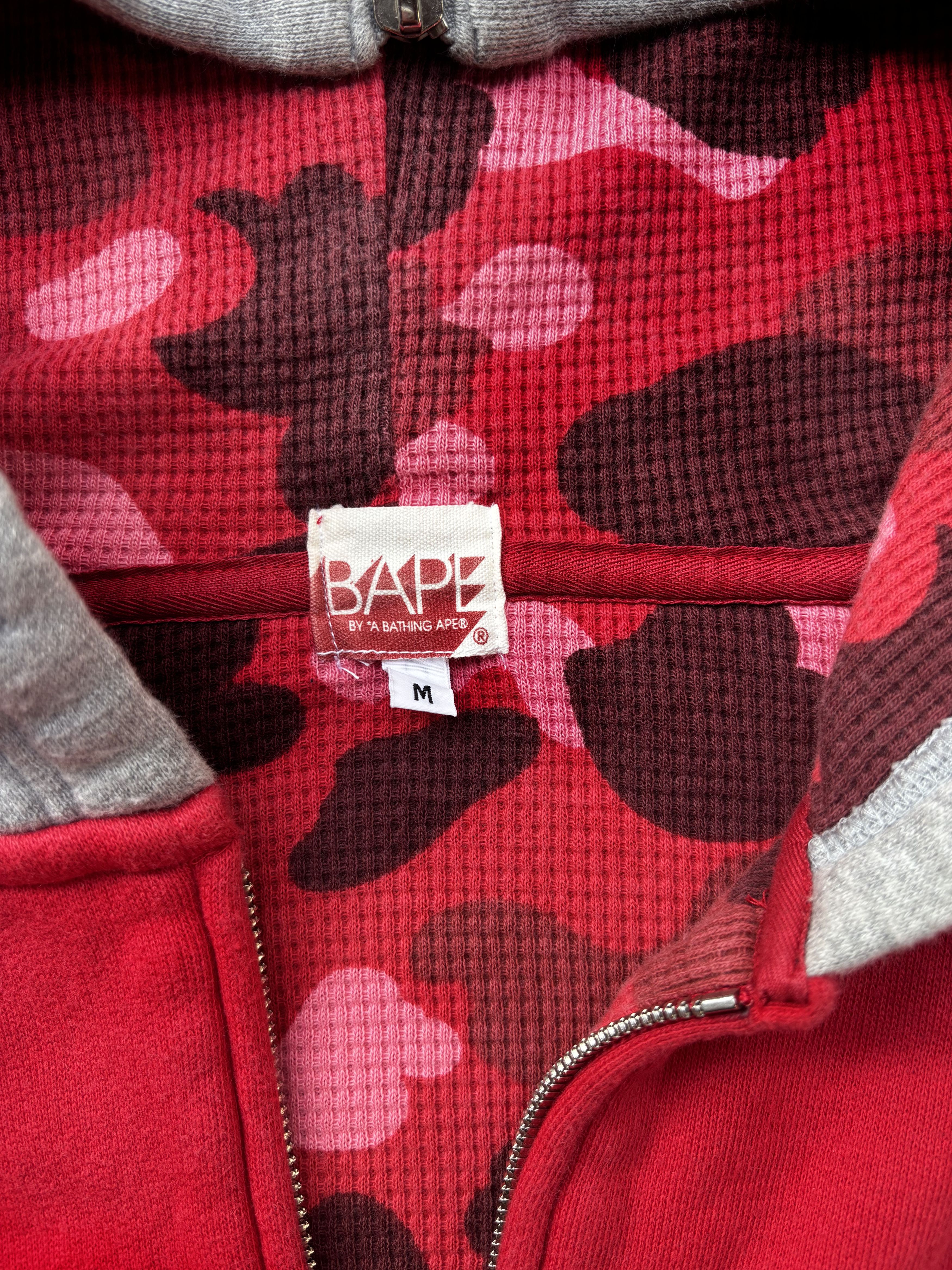 Bape Rare BAPE Logo Thermal Zip Up Hoodie Red Camo Size US M / EU 48-50 / 2 - 3 Thumbnail