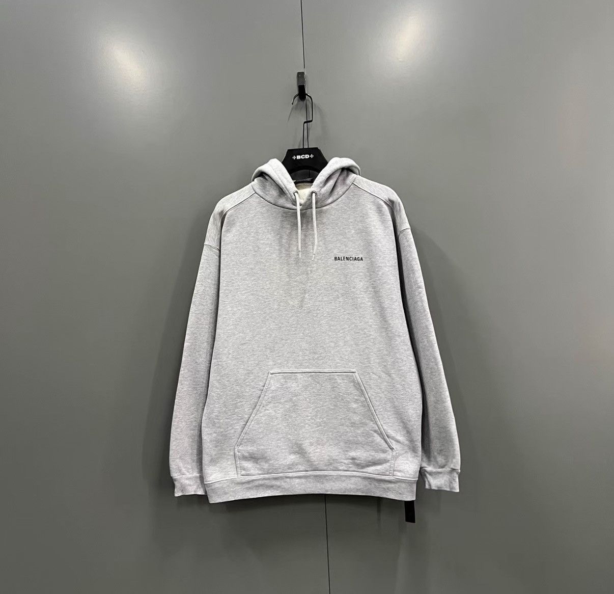 Balenciaga Balenciaga light grey logo hoodie J41 Size US L / EU 52-54 / 3 - 1 Thumbnail